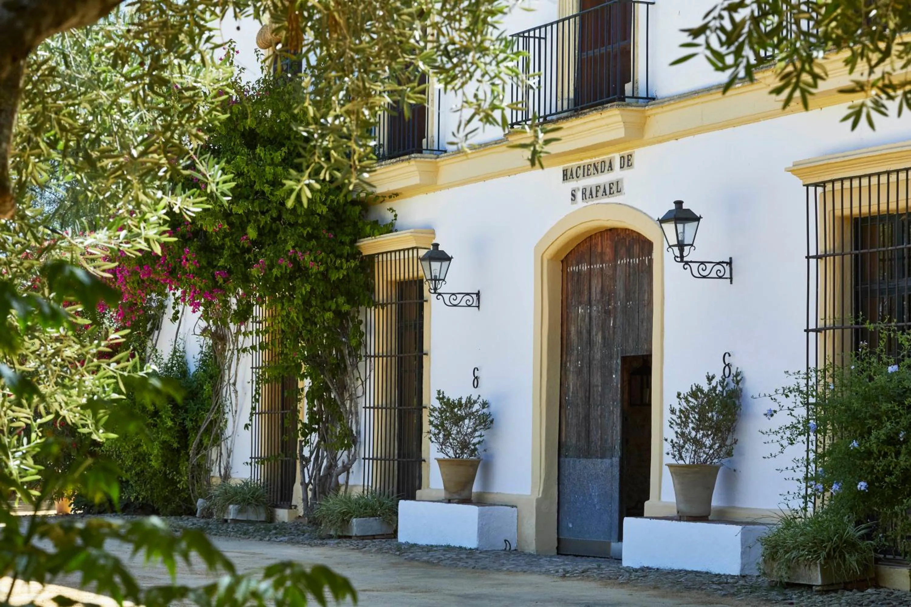 Facade/entrance in Hacienda de San Rafael