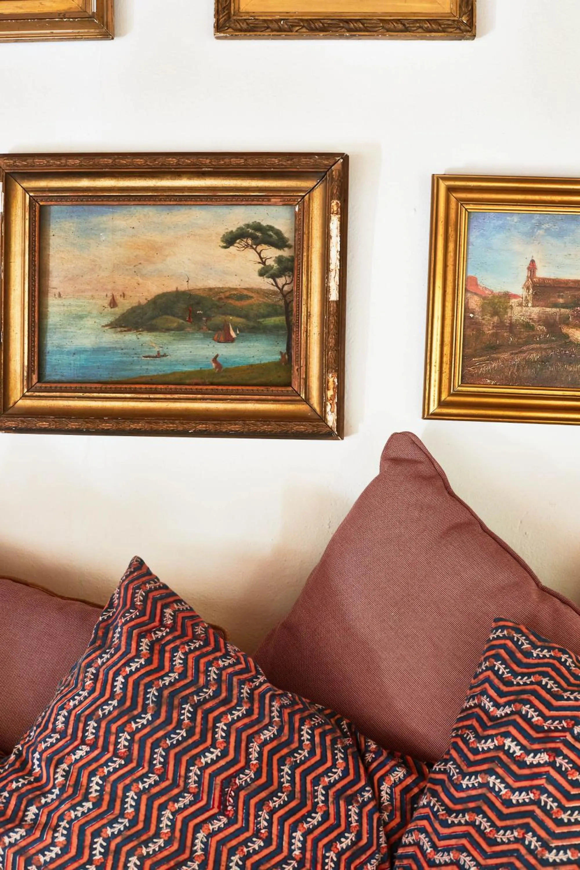 Library, Bed in Hacienda de San Rafael