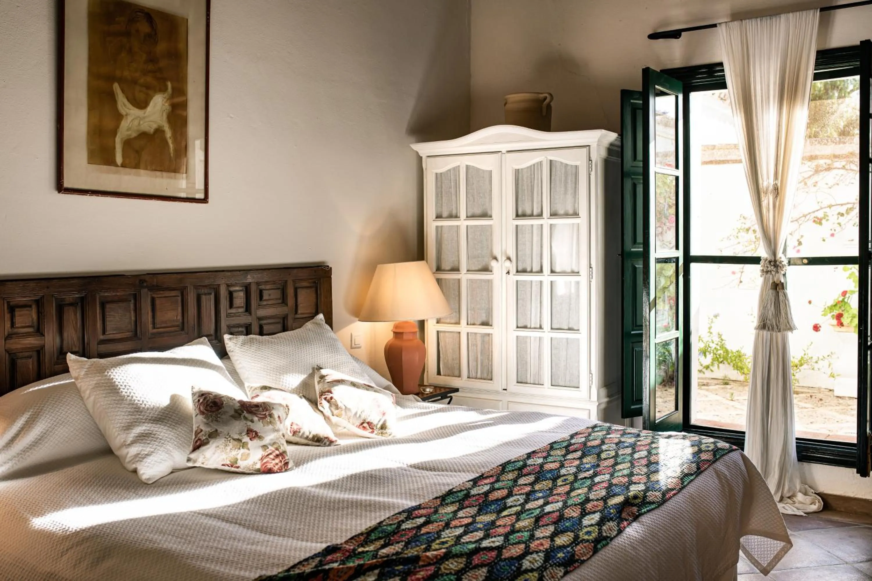 Photo of the whole room, Bed in Hacienda de San Rafael