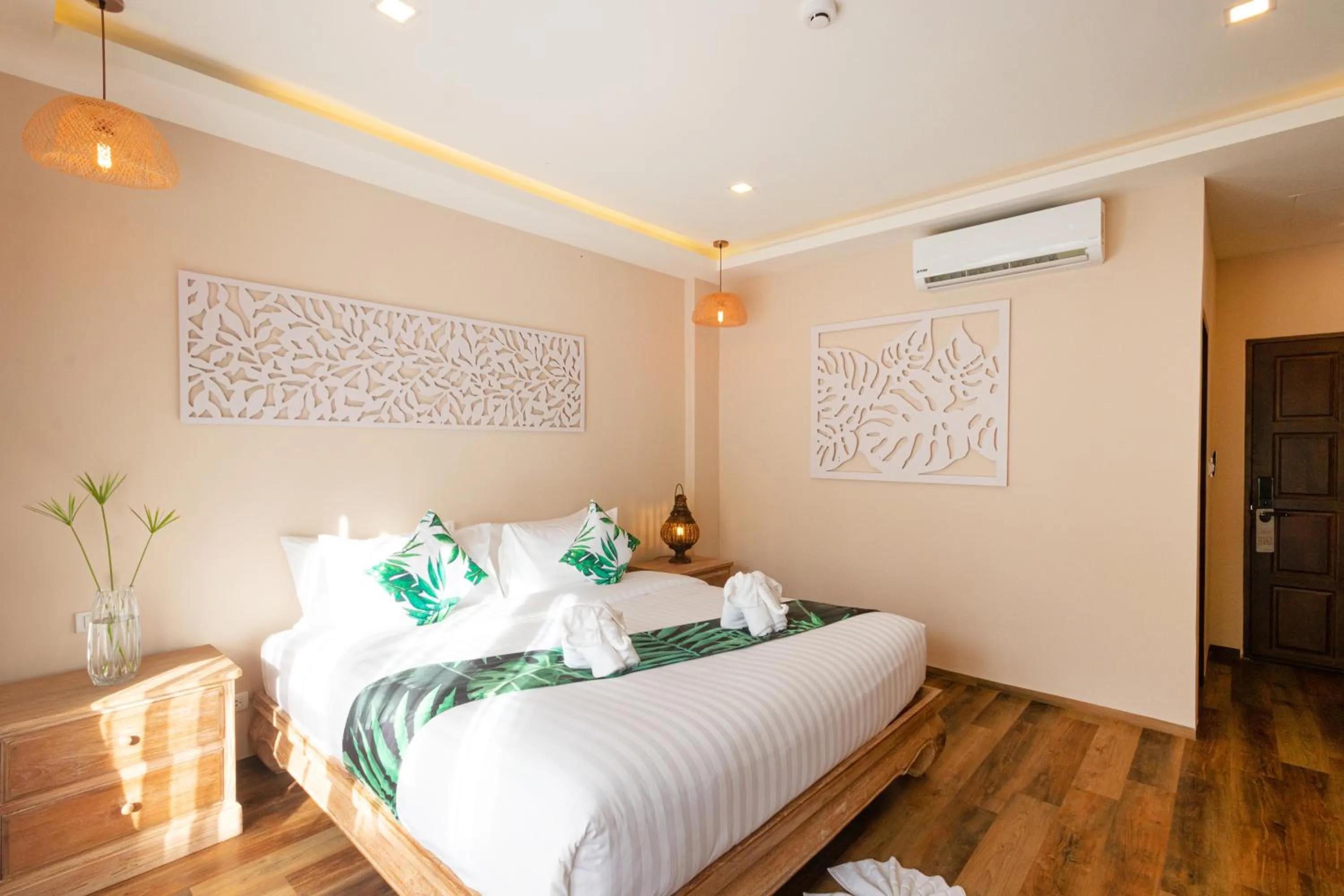 Bed in Vannee Golden Sands Beachfront Resort