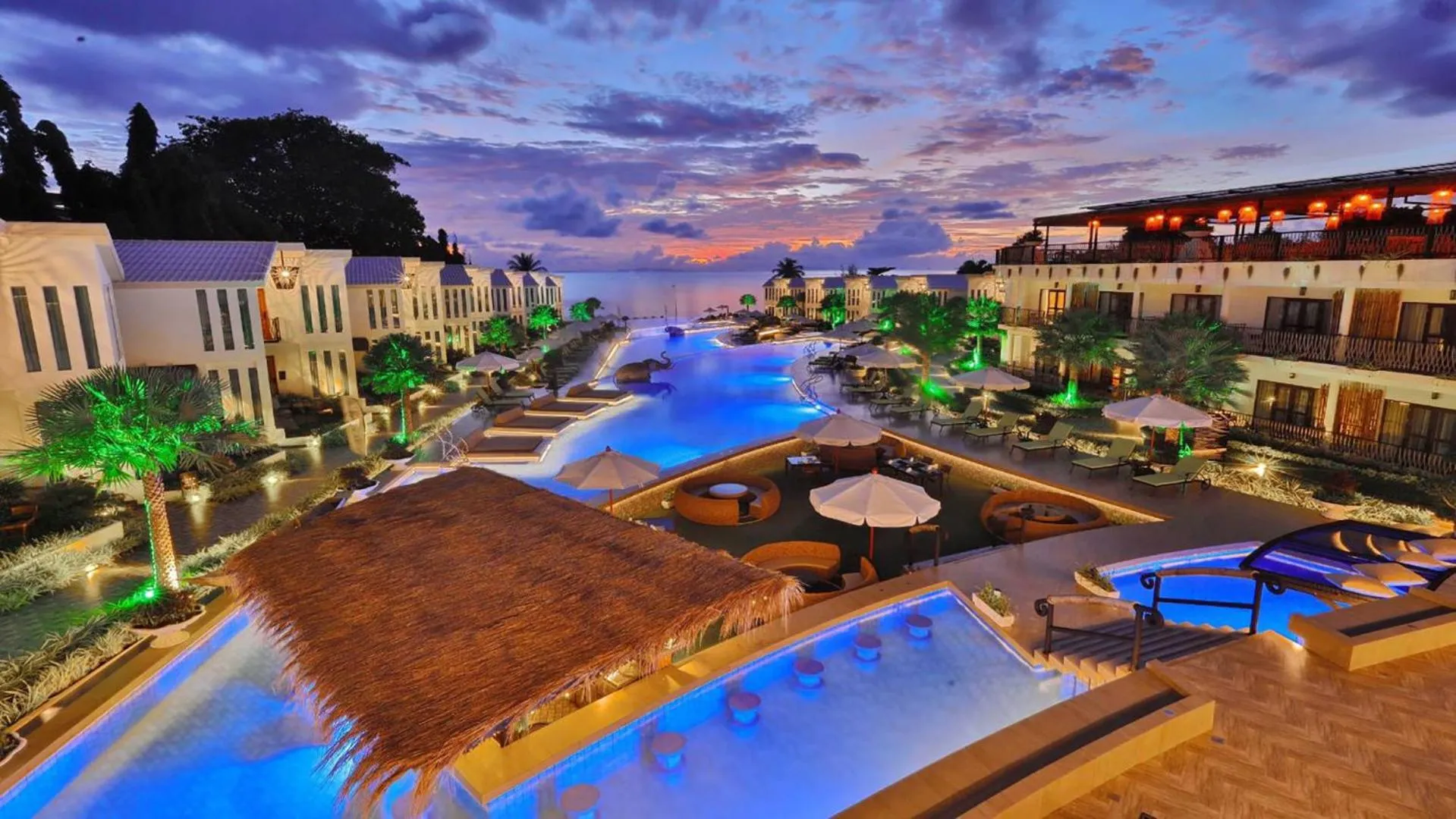 Property building in Vannee Golden Sands Beachfront Resort