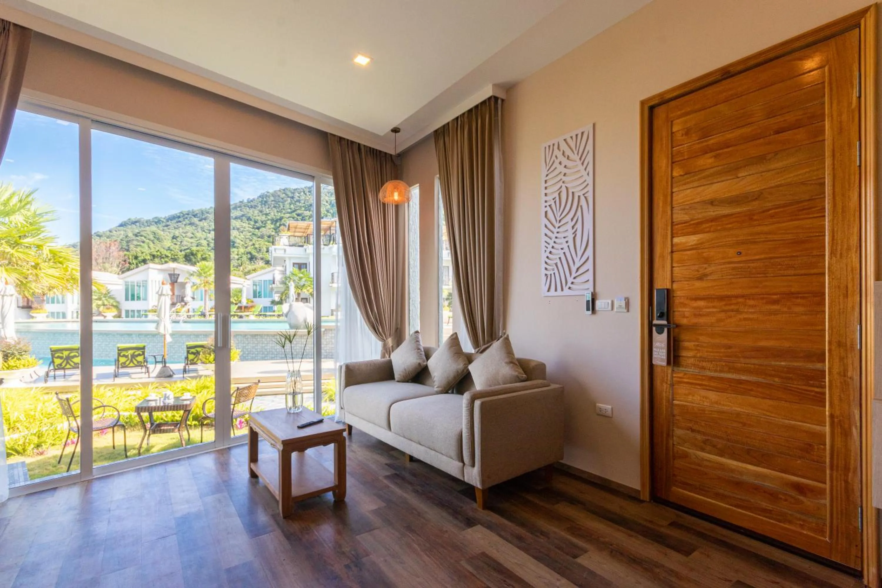 Living room in Vannee Golden Sands Beachfront Resort