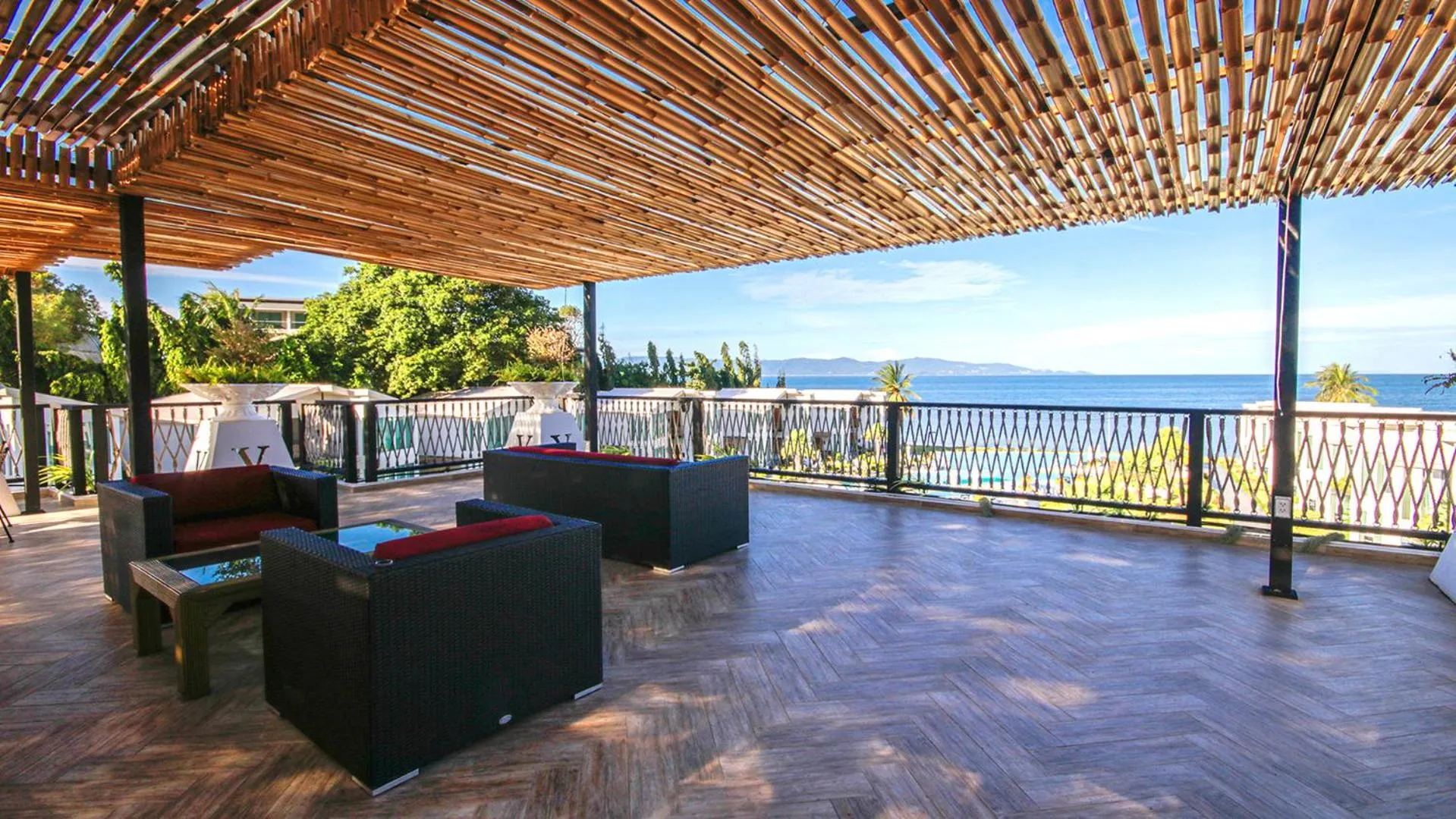 Balcony/Terrace in Vannee Golden Sands Beachfront Resort
