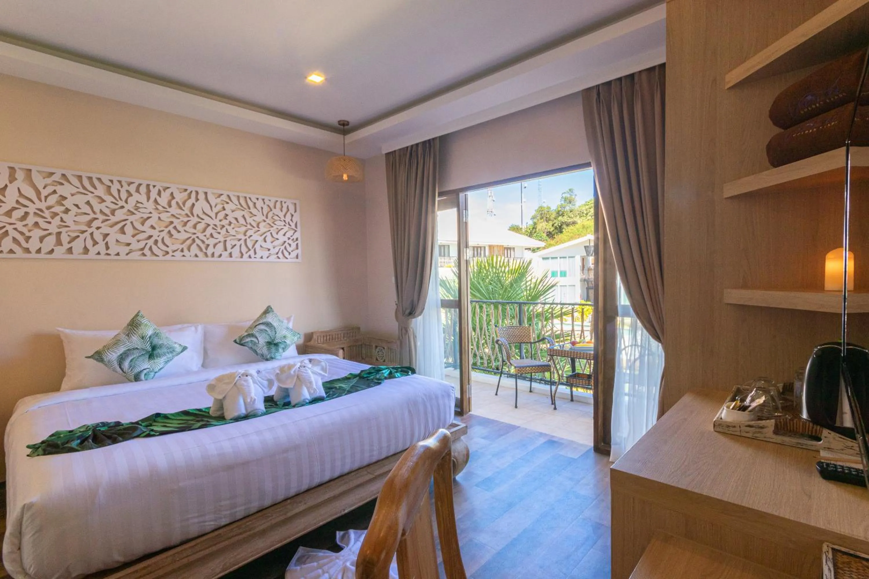 Bed in Vannee Golden Sands Beachfront Resort