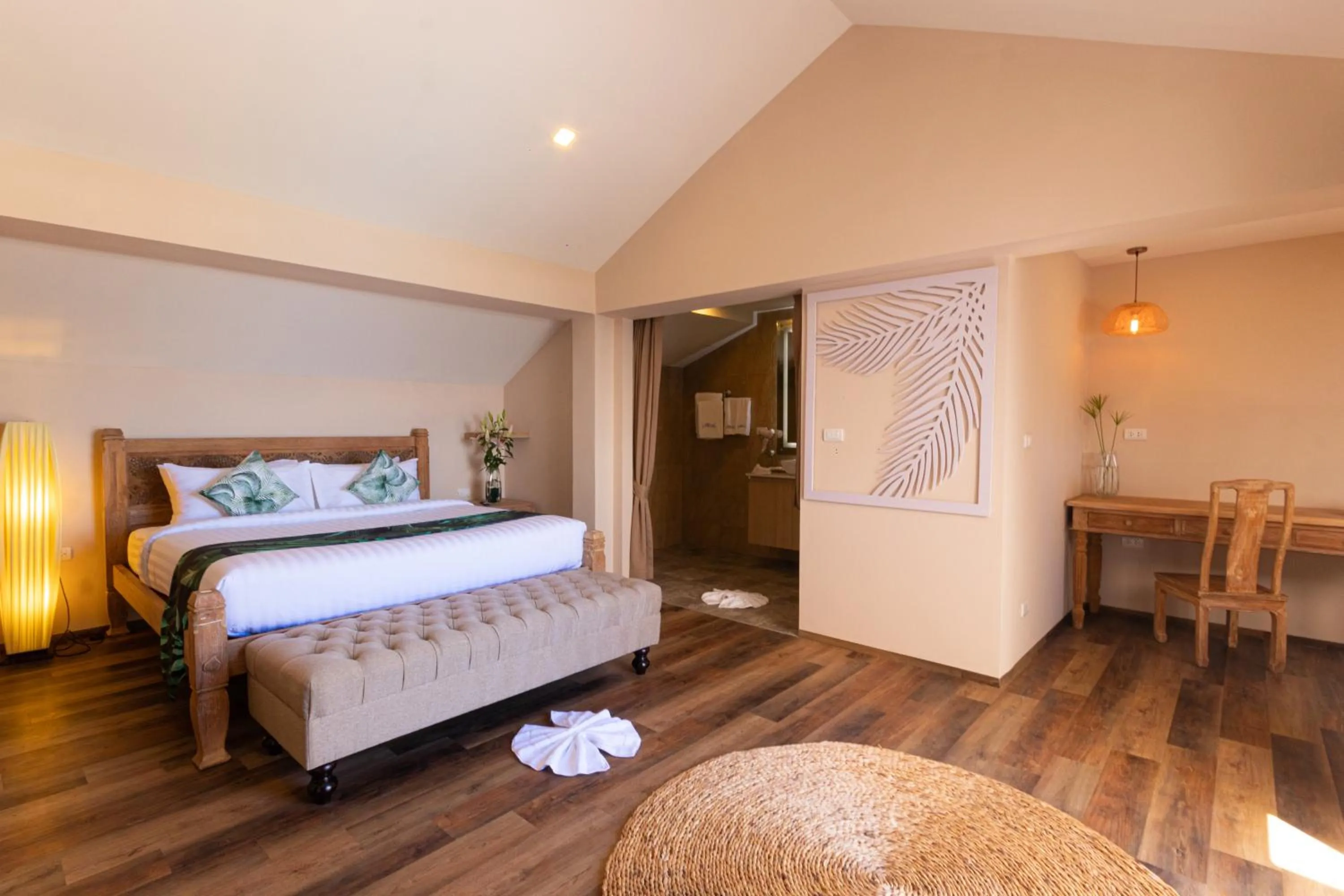 Bedroom, Bed in Vannee Golden Sands Beachfront Resort