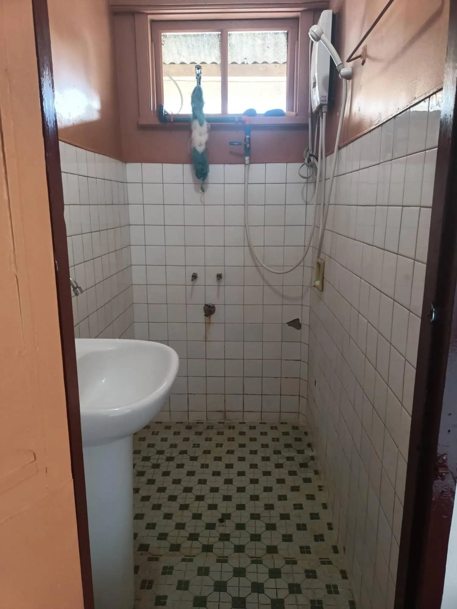 Shower in Sagada Guesthouse