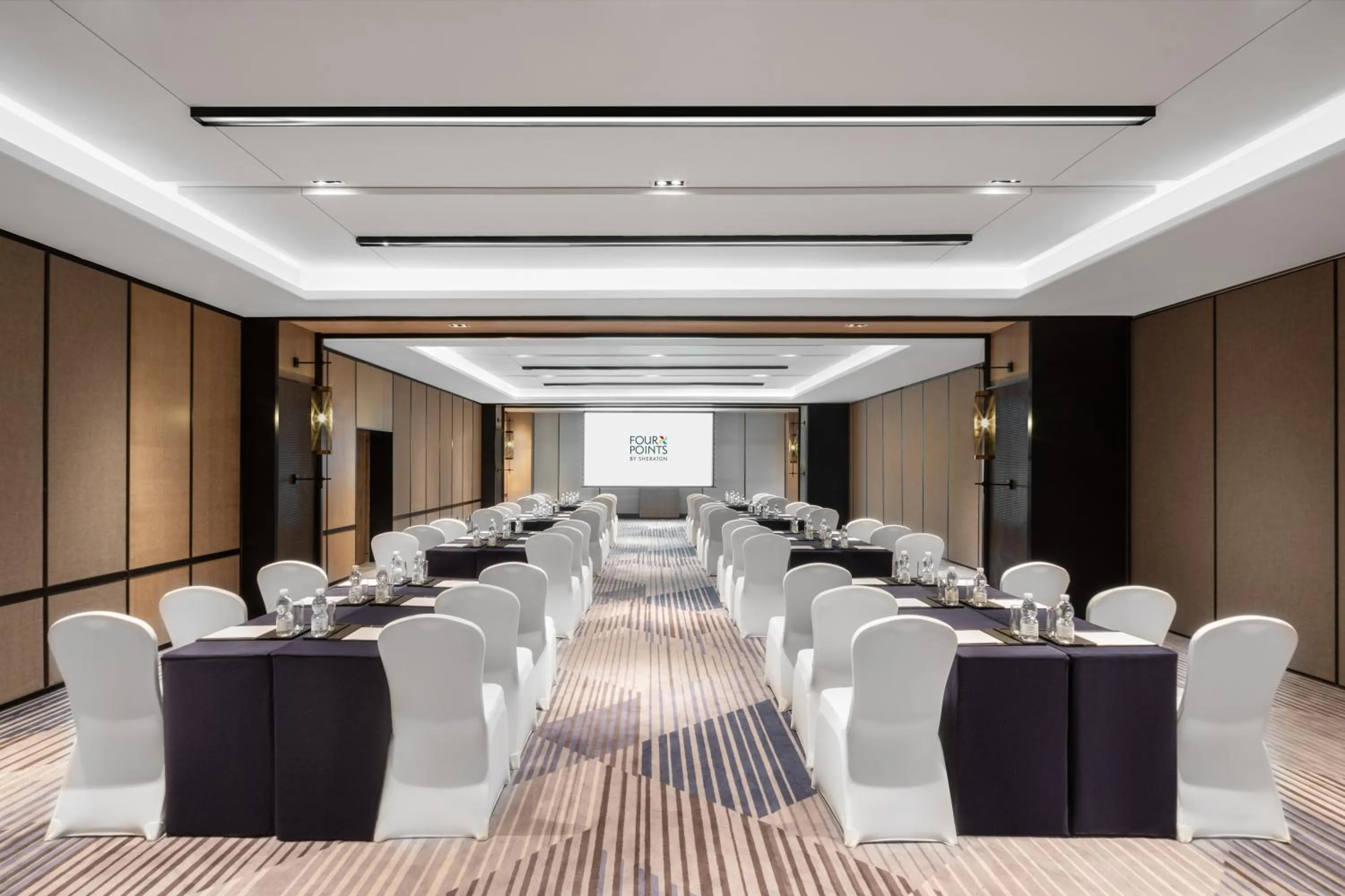 Meeting/conference room in Four Points by Sheraton Chongqing, Yongchuan