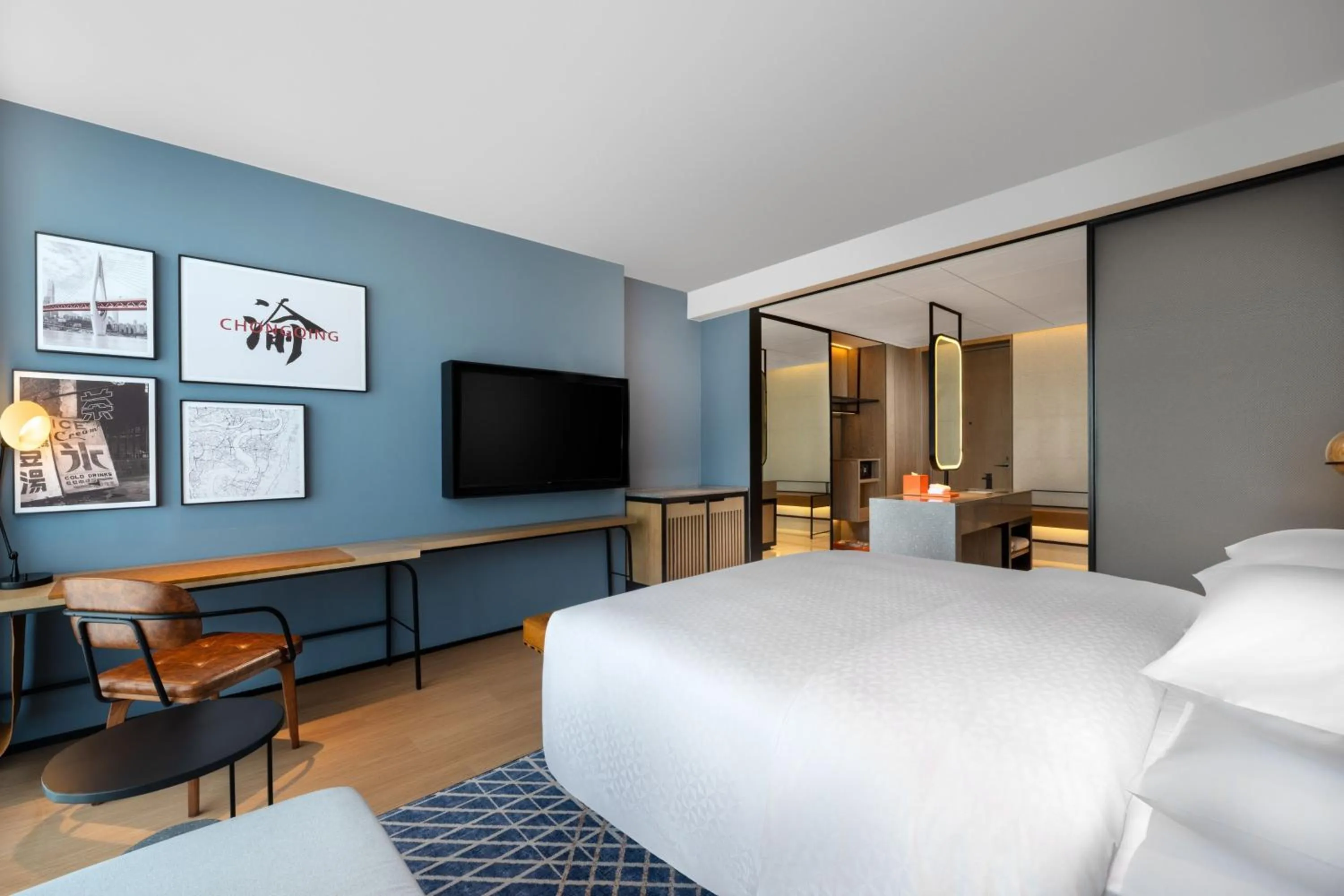 Photo of the whole room, Bed in Four Points by Sheraton Chongqing, Yongchuan