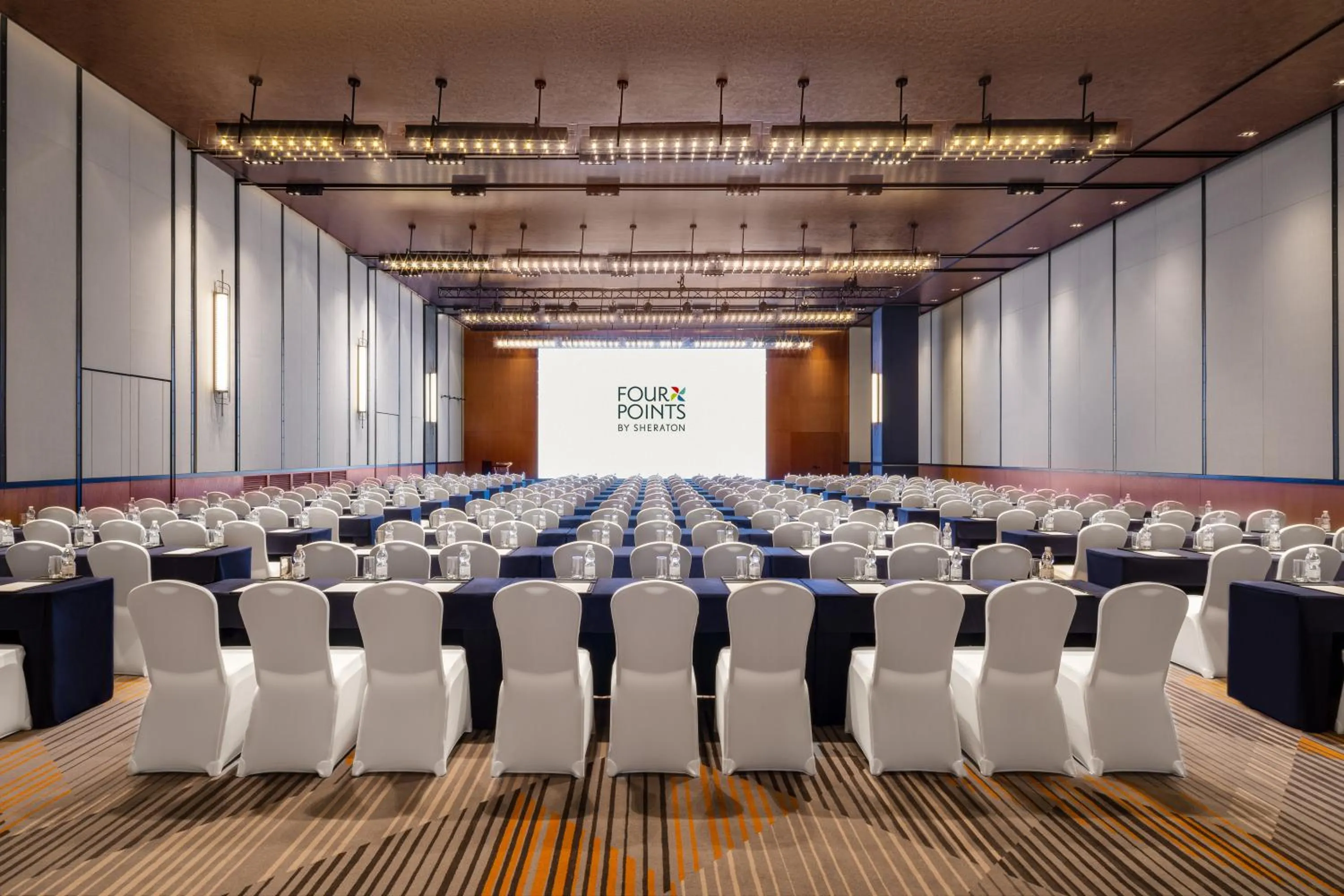 Meeting/conference room in Four Points by Sheraton Chongqing, Yongchuan
