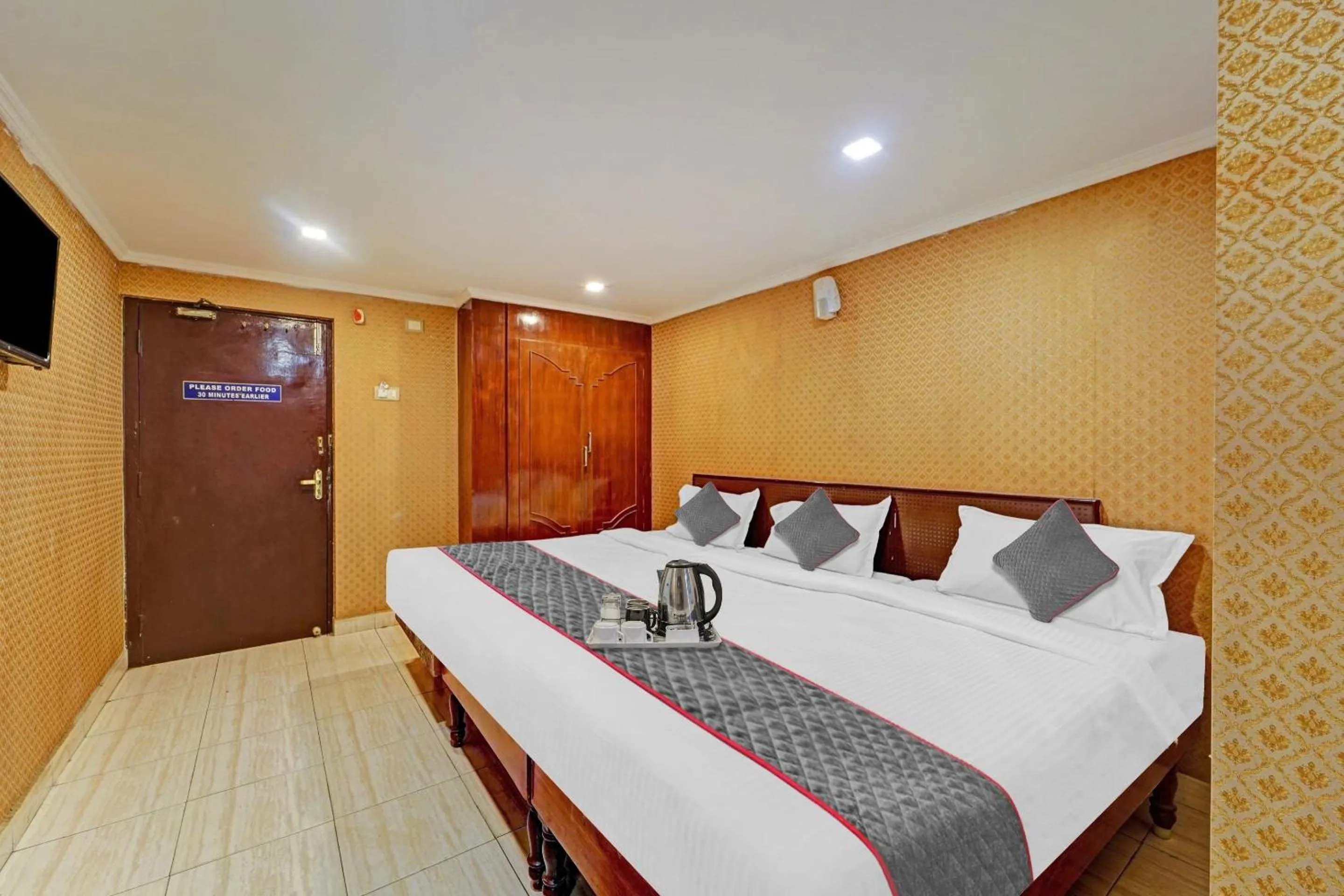 Bedroom, Bed in Collection O Pride Hospitality US Consulate