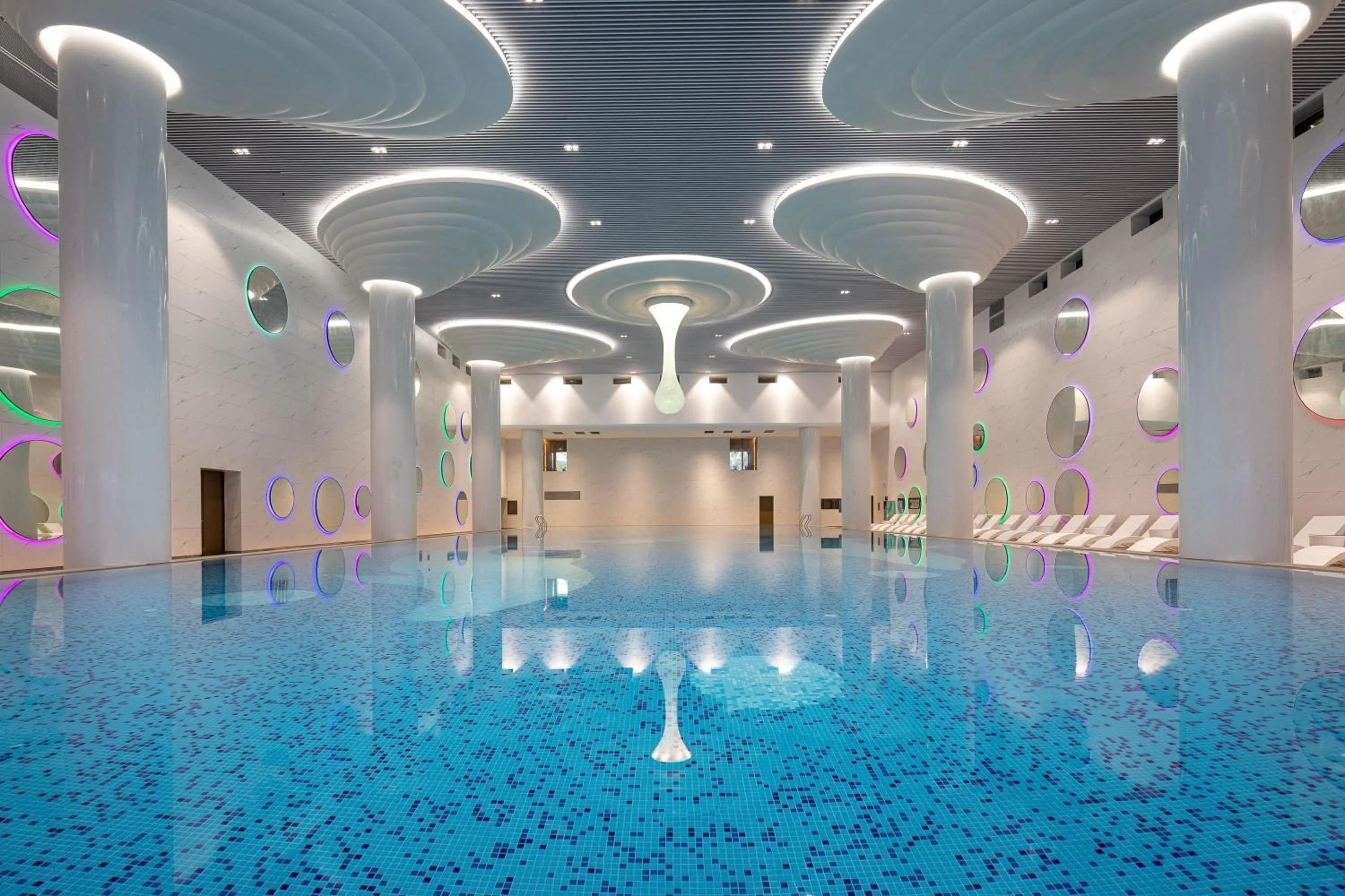 Pool view in Wyndham Grand Zhaoqing Downtown