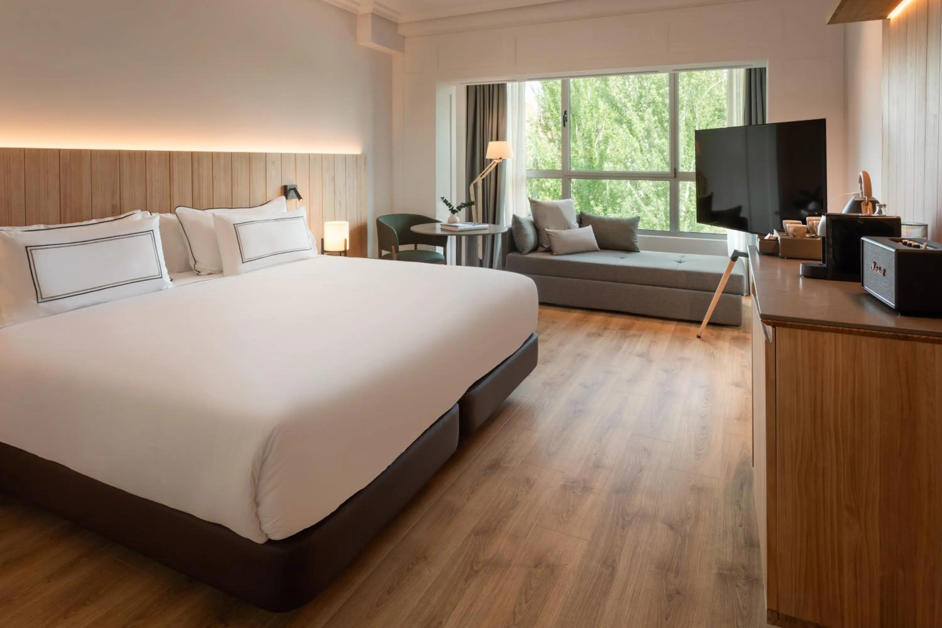 Bed in Melia Barajas