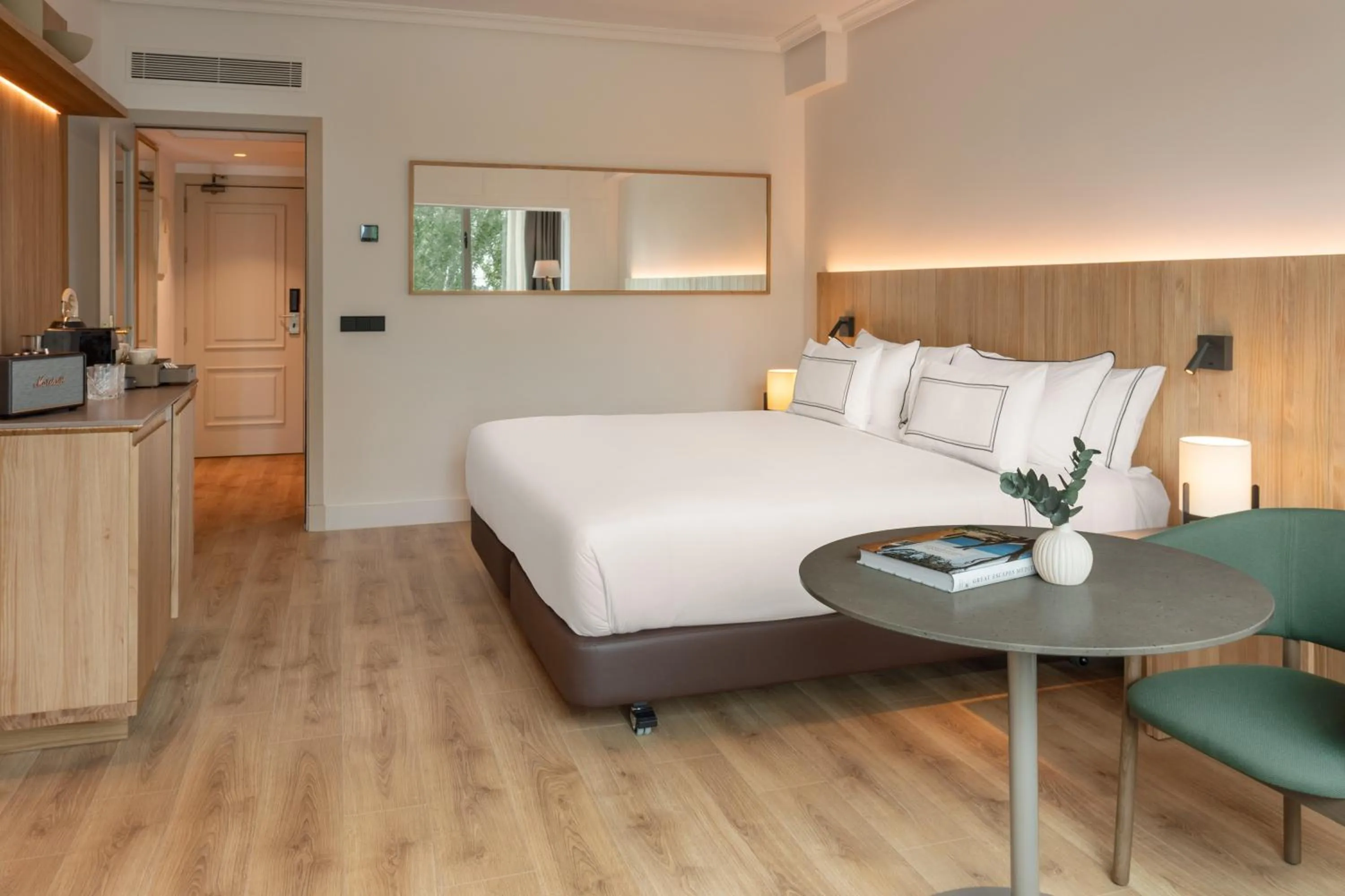 Bed in Melia Barajas