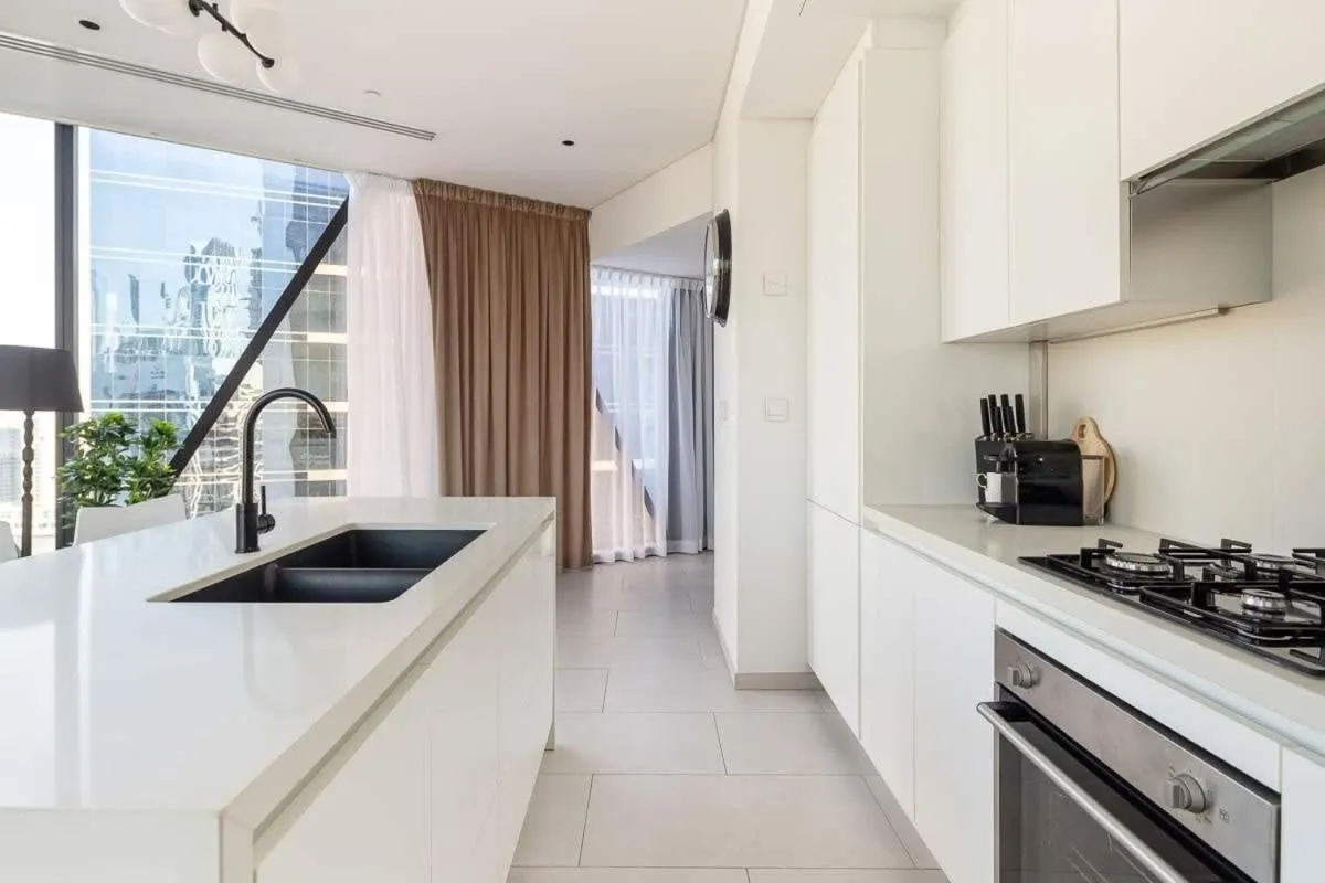 Frank Porter - Marquise Square