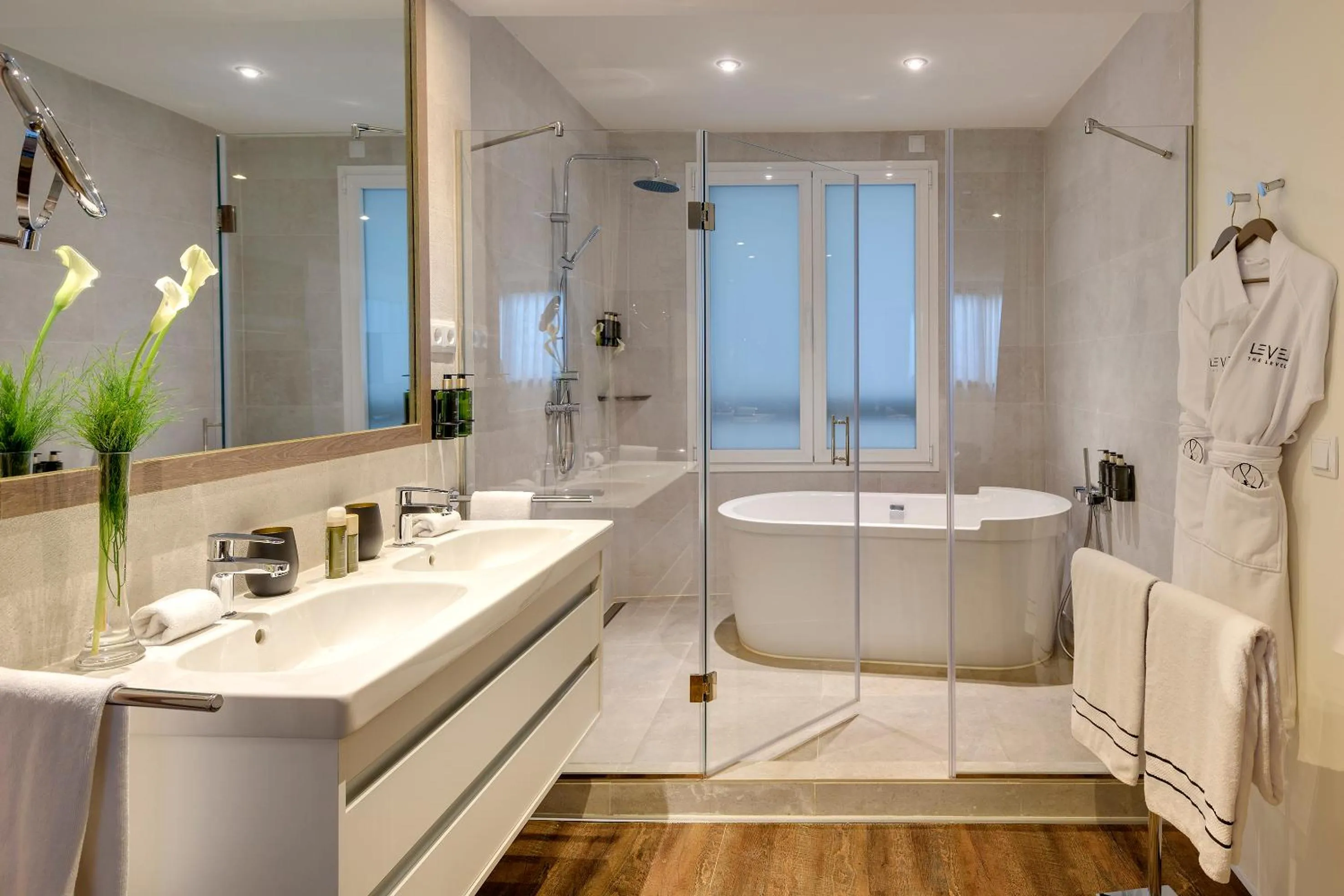 Bathroom in Melia Madrid Serrano