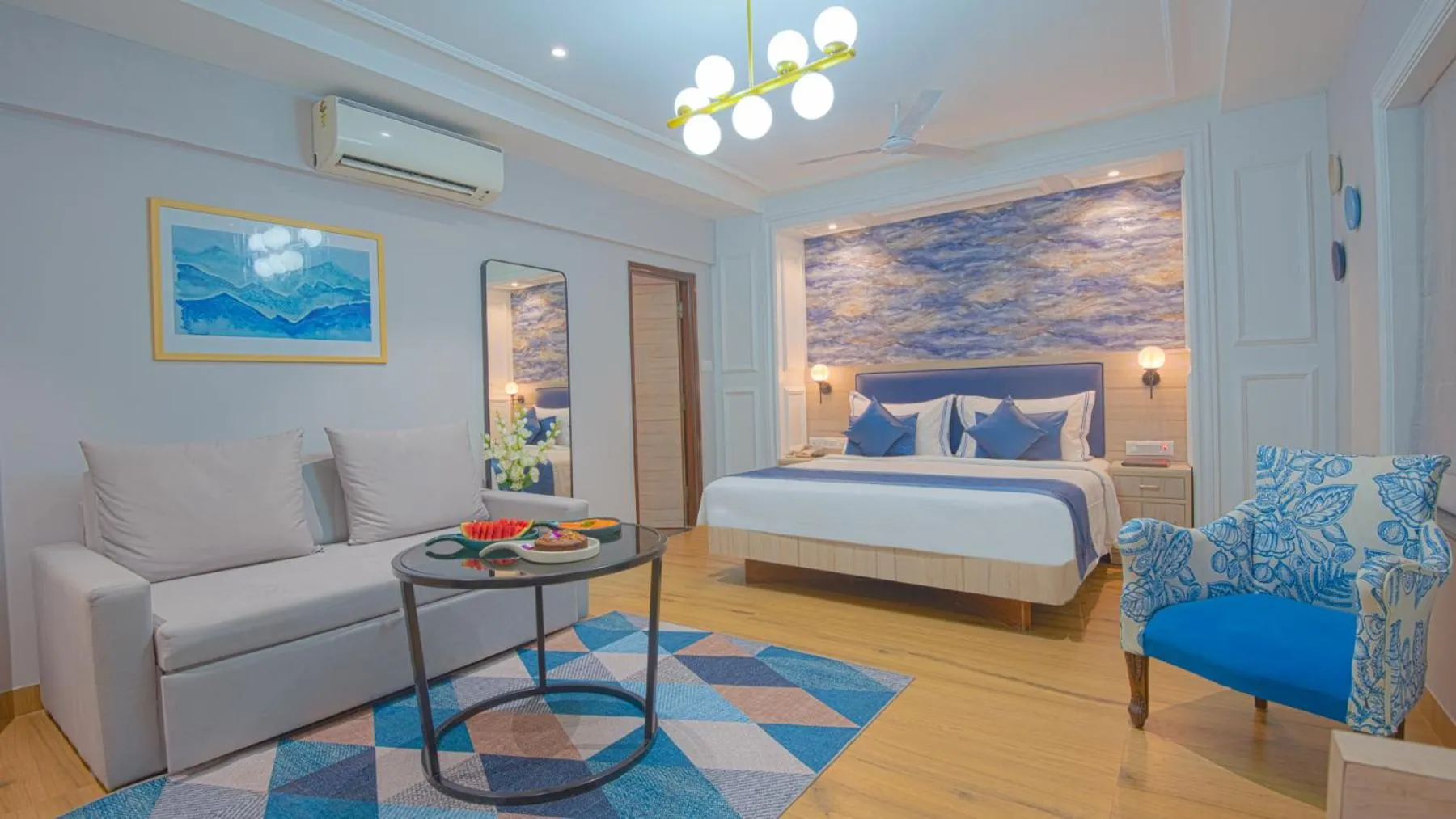 Bed in Le Seasons Resort