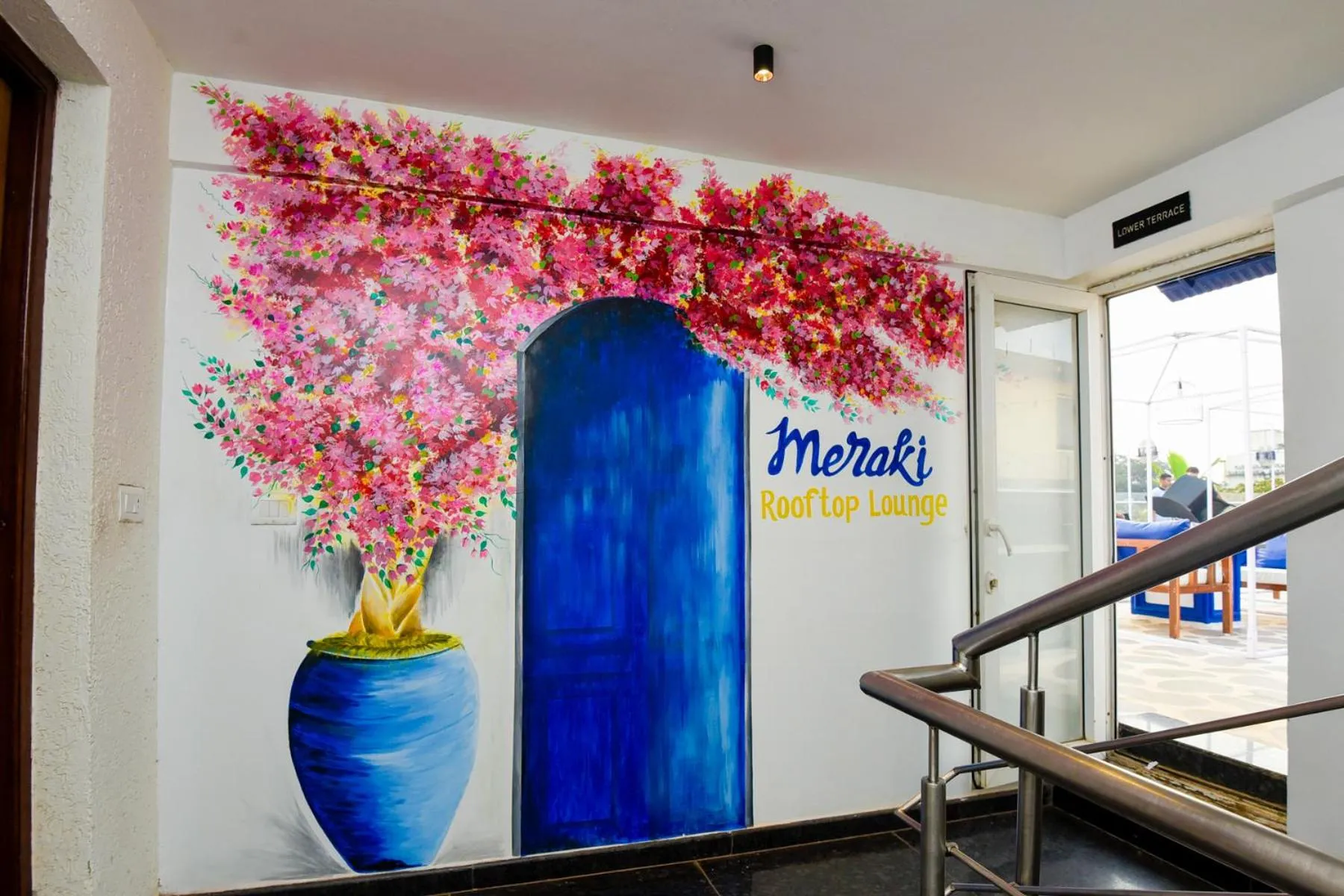 Restaurant/places to eat in Le Seasons Resort