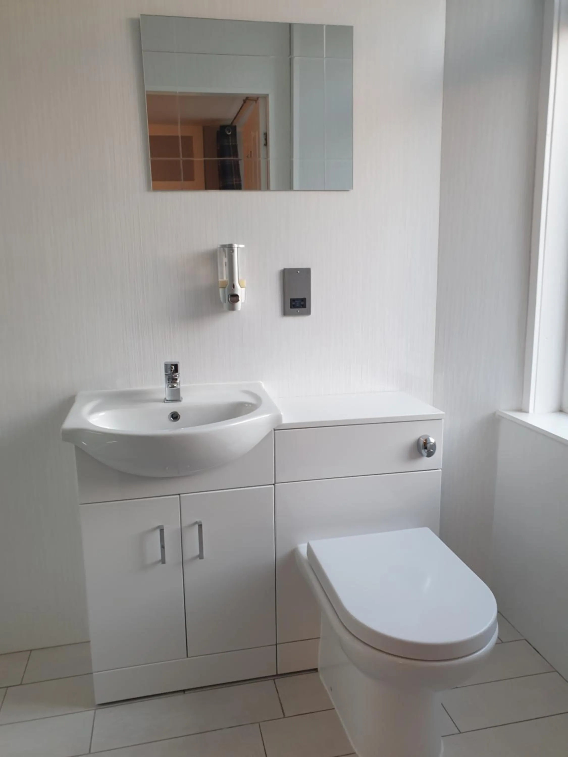 The Coastal Inn OUTBUILDING