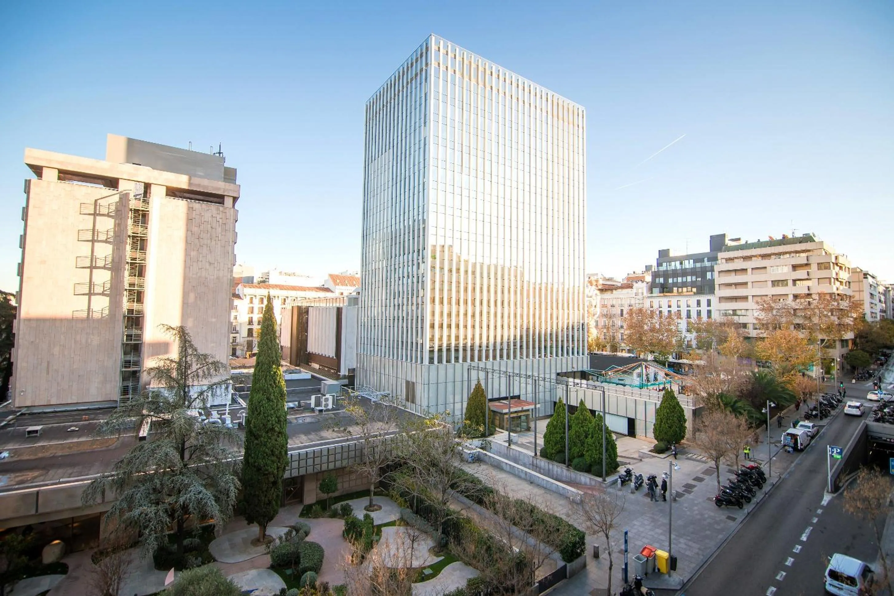 City view in Petit Palace President Castellana