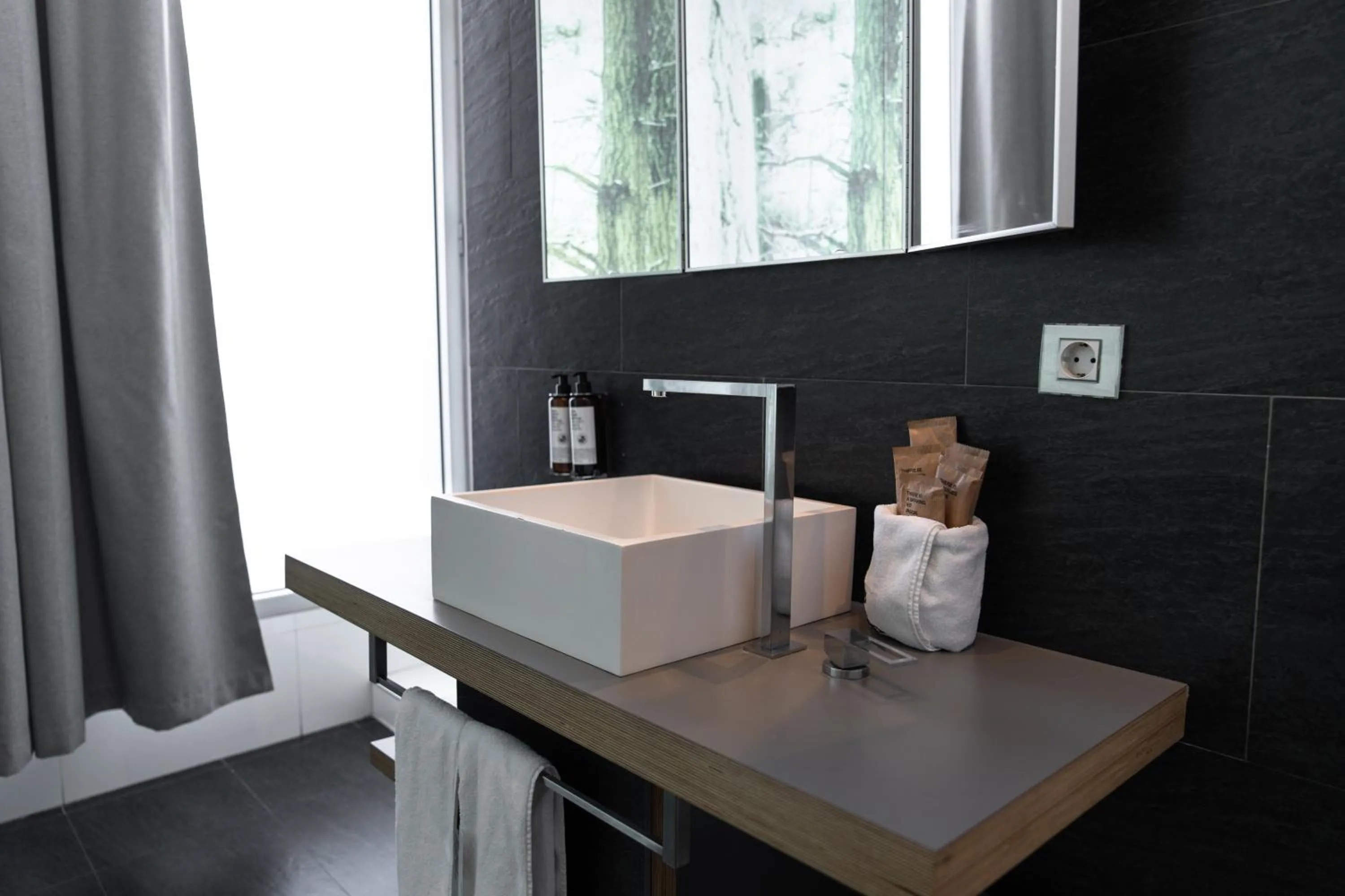 Bathroom in Petit Palace President Castellana