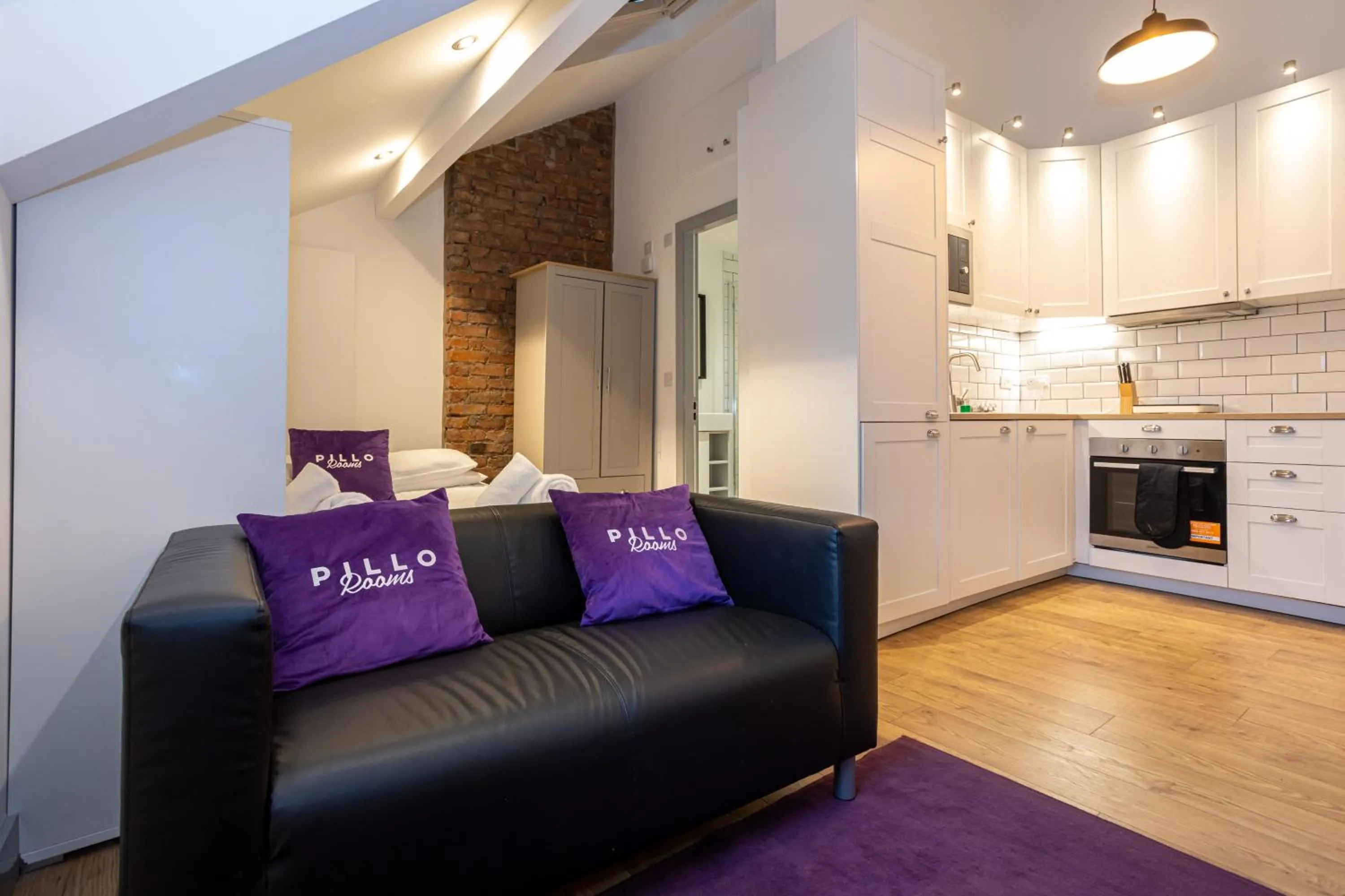 Pillo Rooms Serviced Apartments - Salford