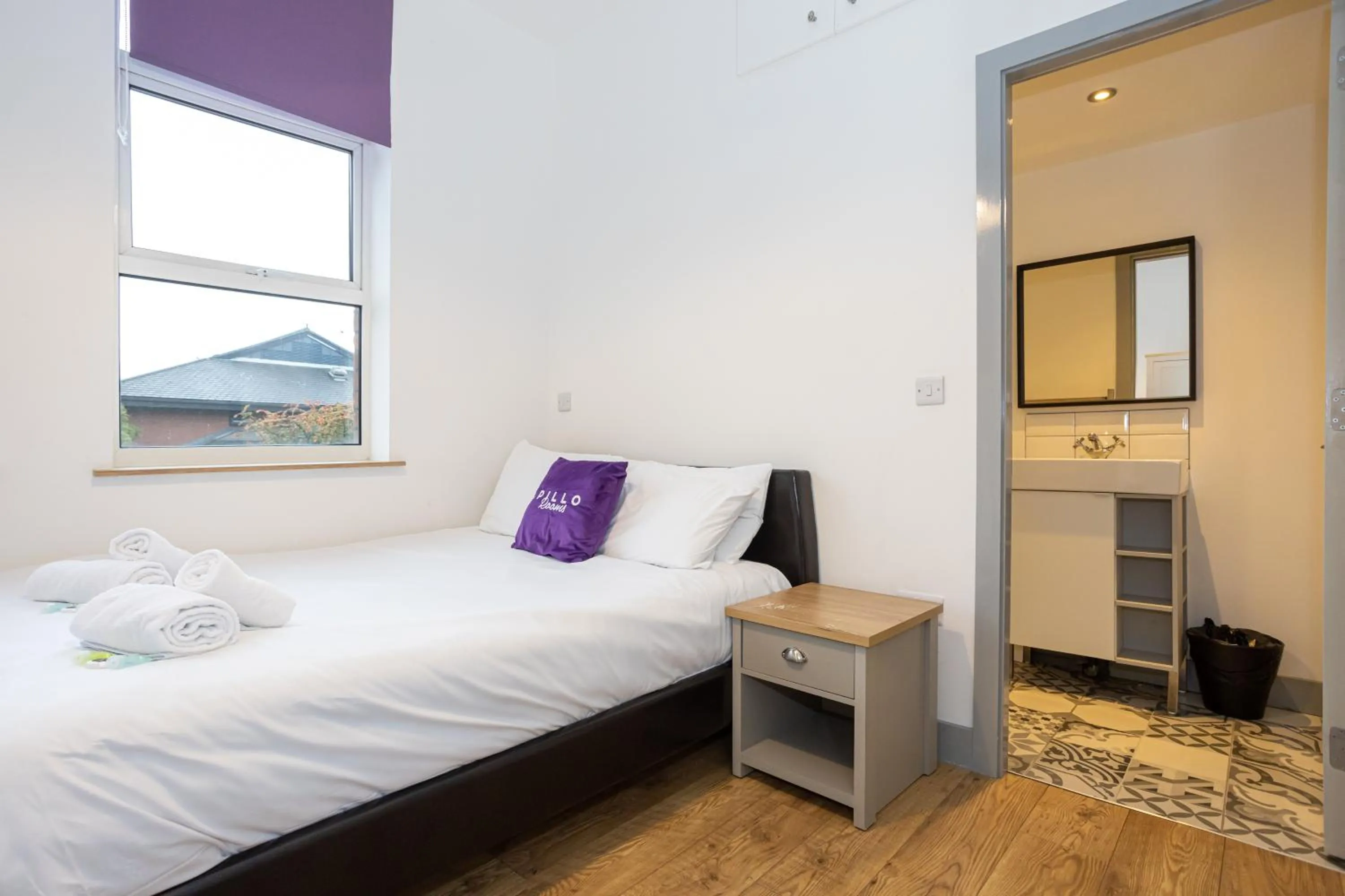 Bed in Pillo Rooms Serviced Apartments - Salford