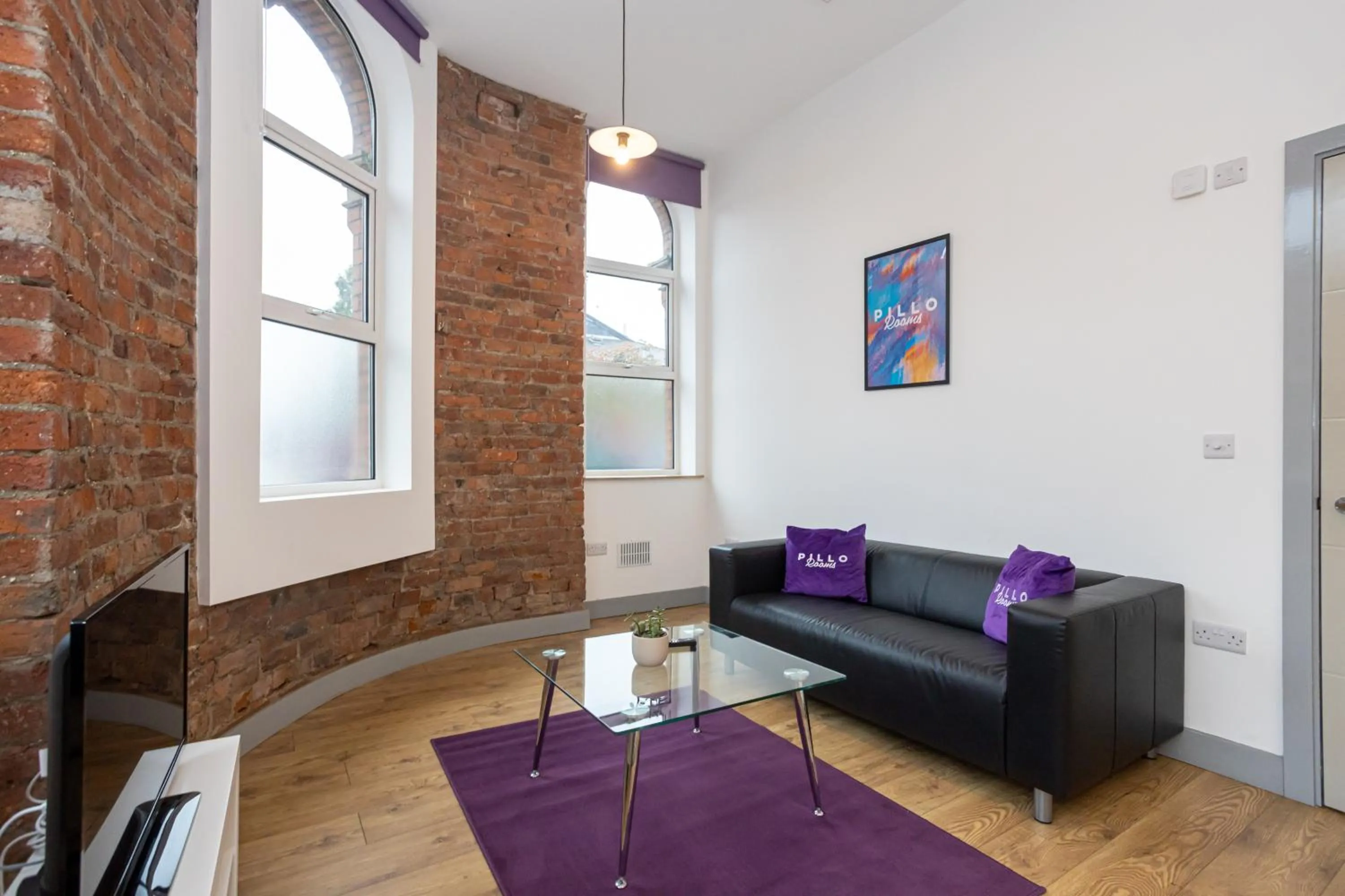 Pillo Rooms Serviced Apartments - Salford
