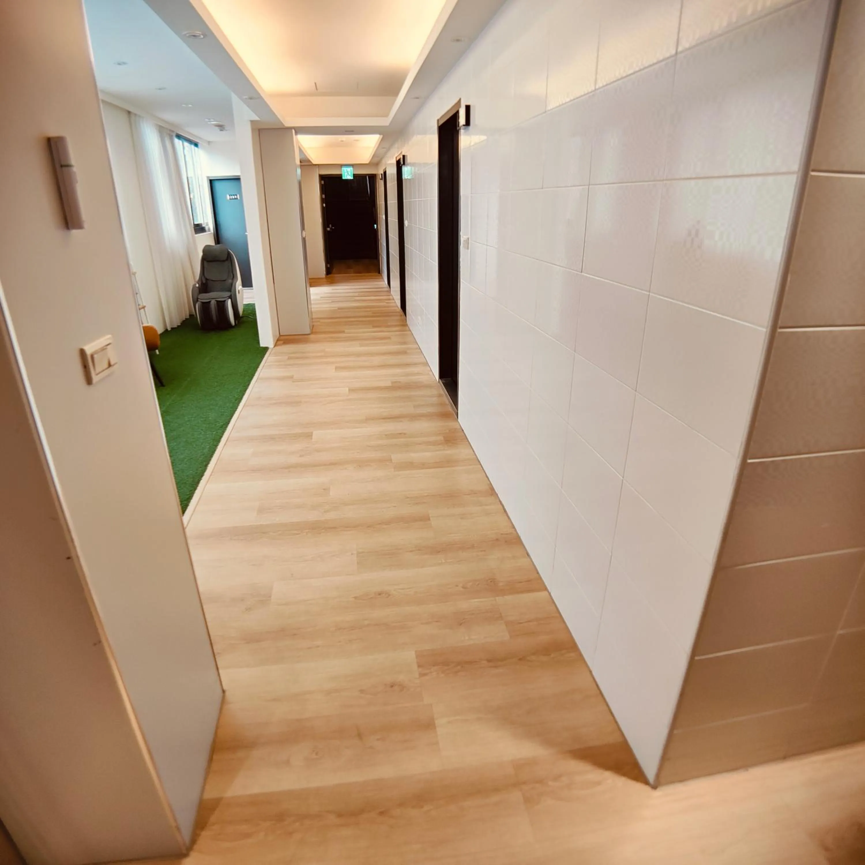 Communal lounge/ TV room in Fooyee Hotel - Yonghe