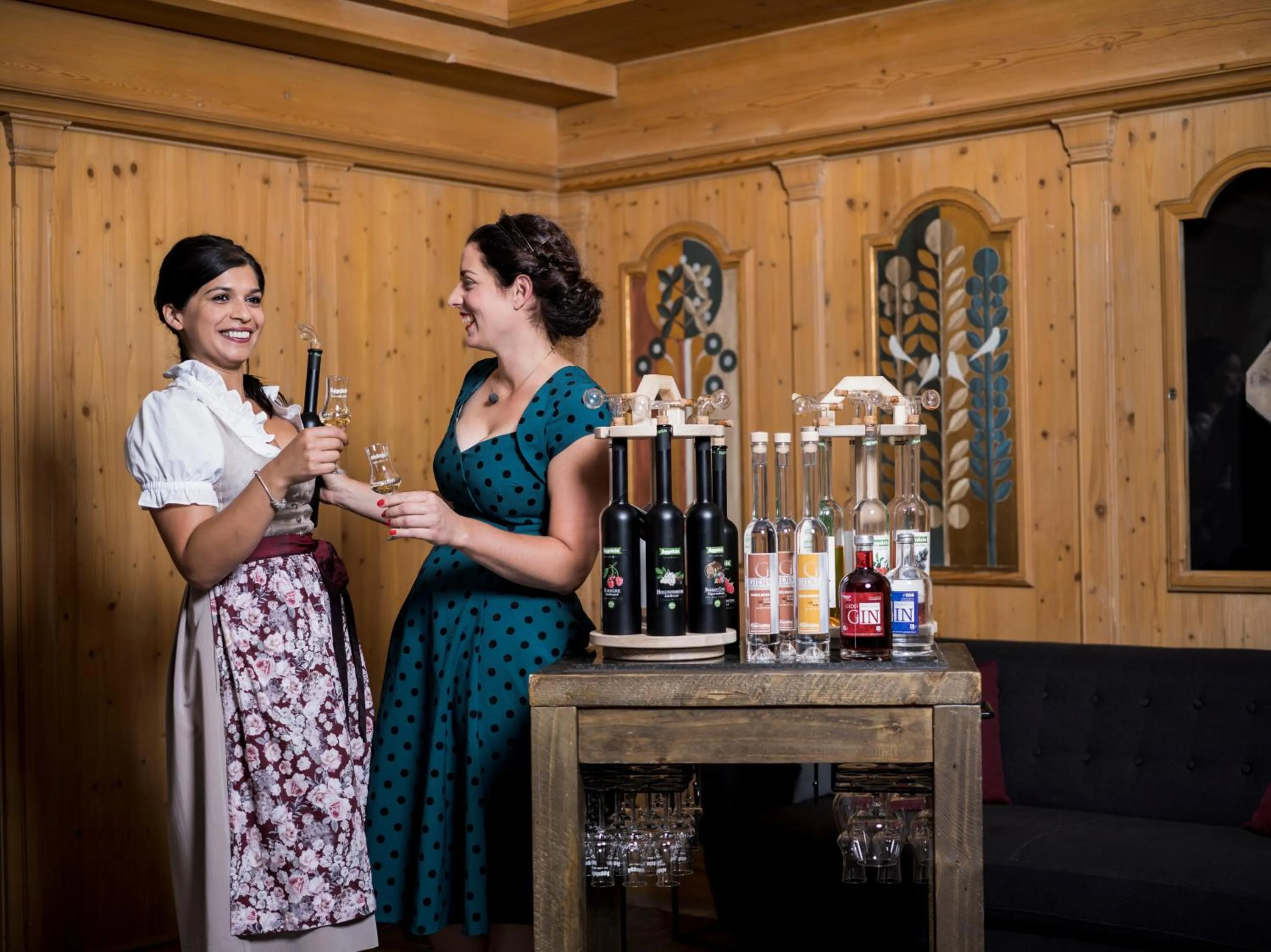 Restaurant/places to eat in Hotel Crystal - KitzHorn Suites