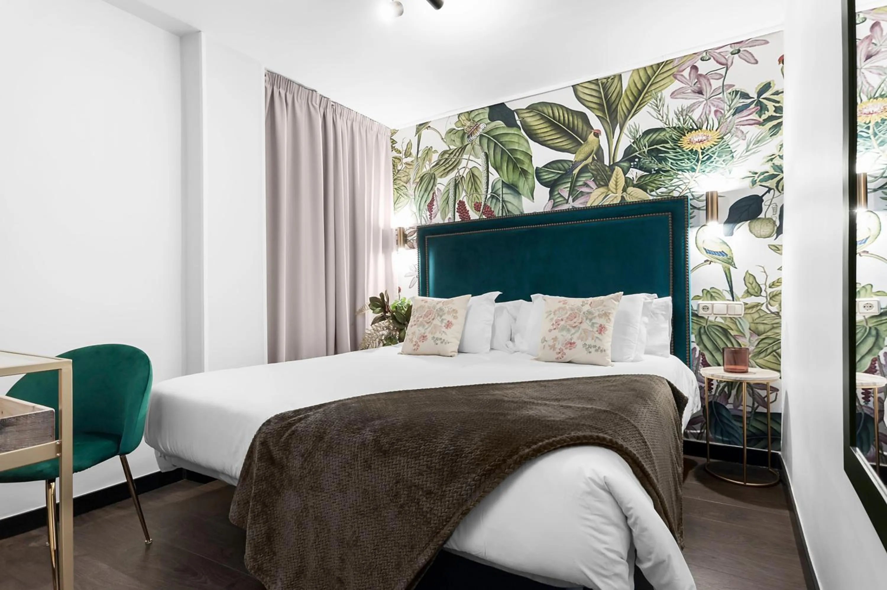 Bed in Hotel Los Girasoles by Maxi Hoteles