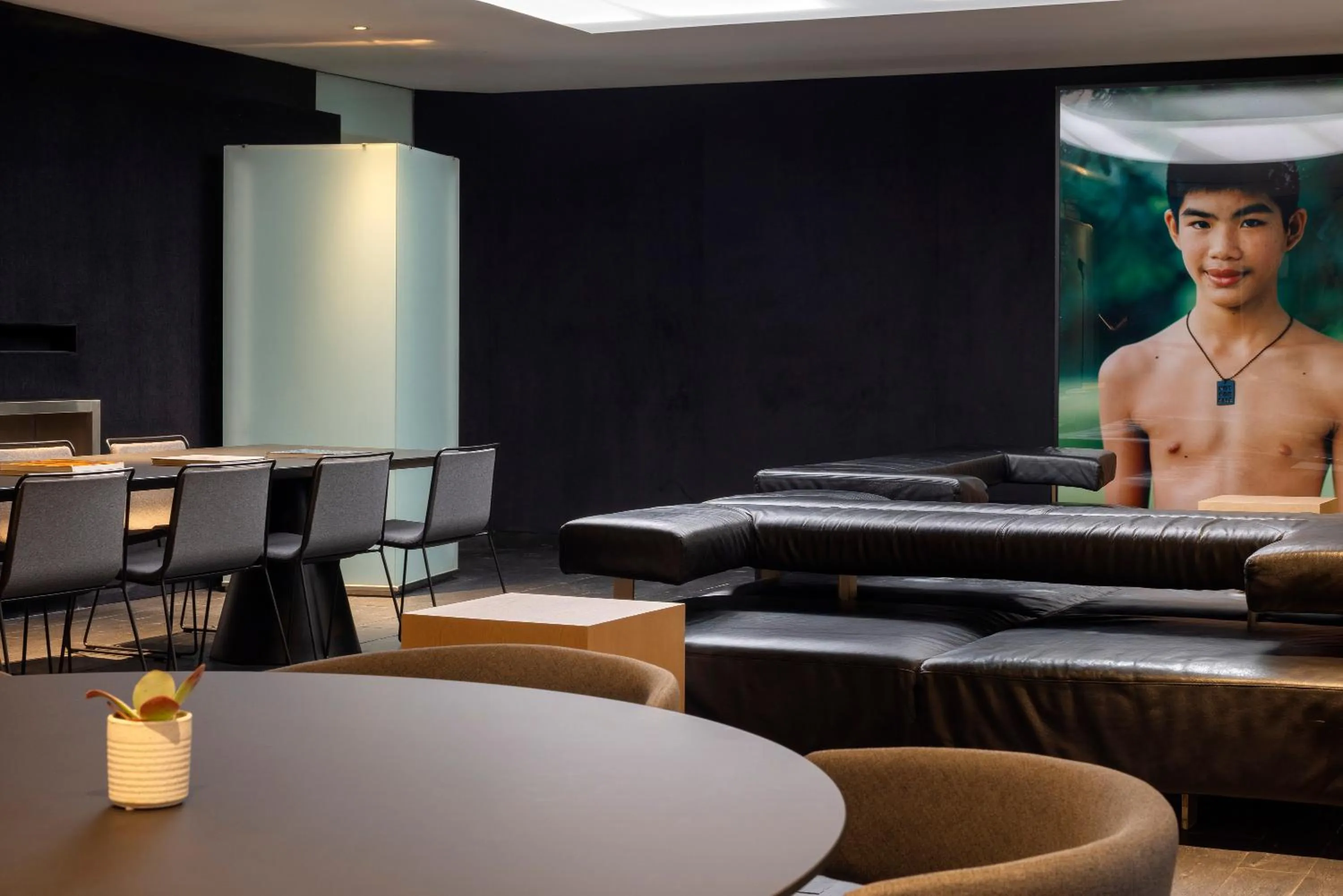 Seating area in HM Jaime III