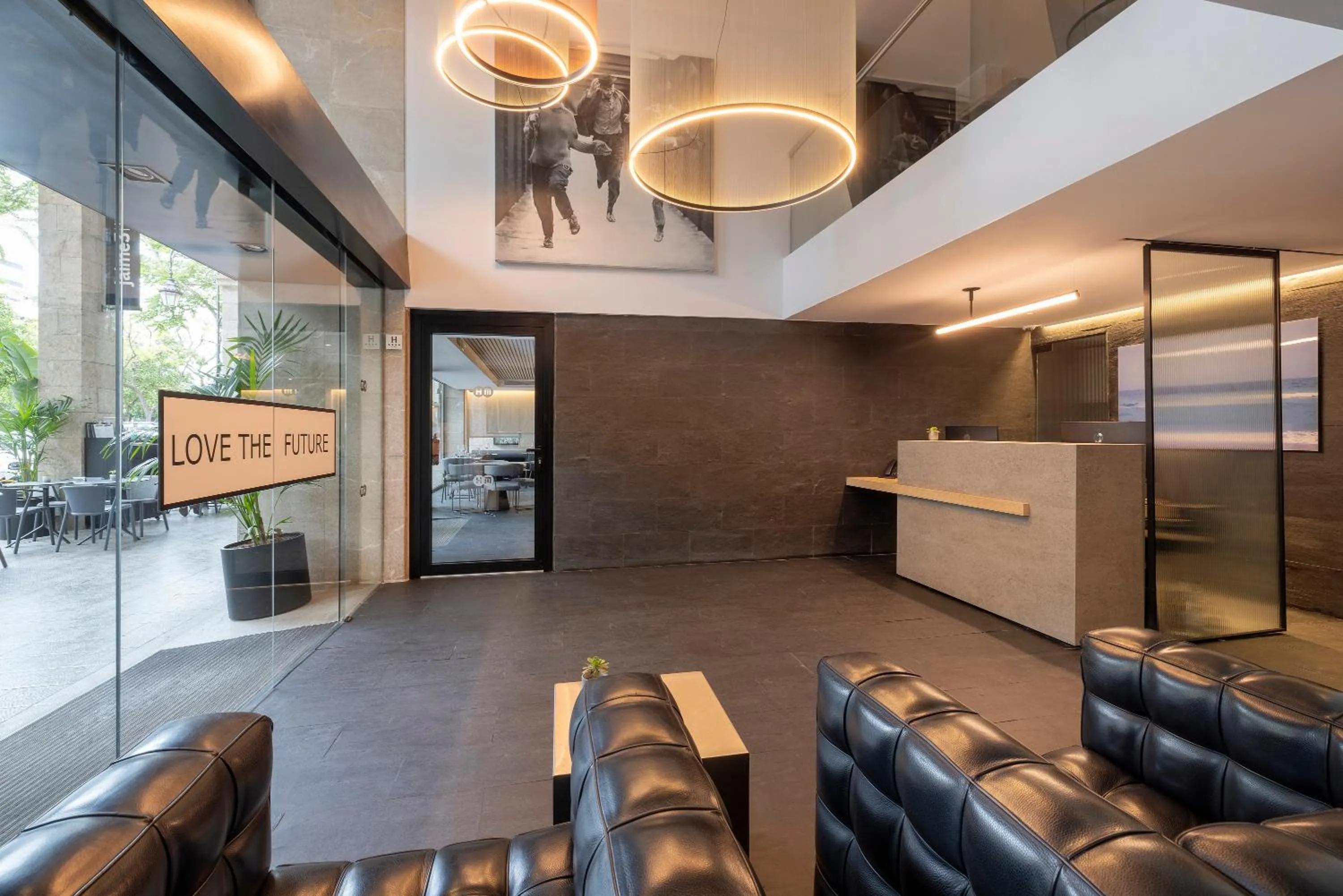 Lobby or reception in HM Jaime III