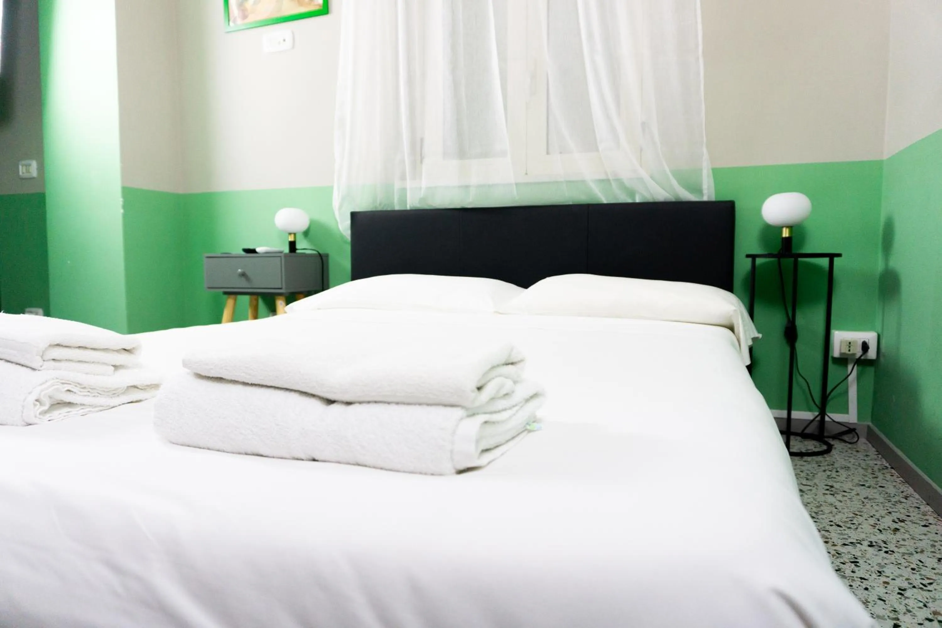 Bed in Occhi di Napoli Experiential Relais