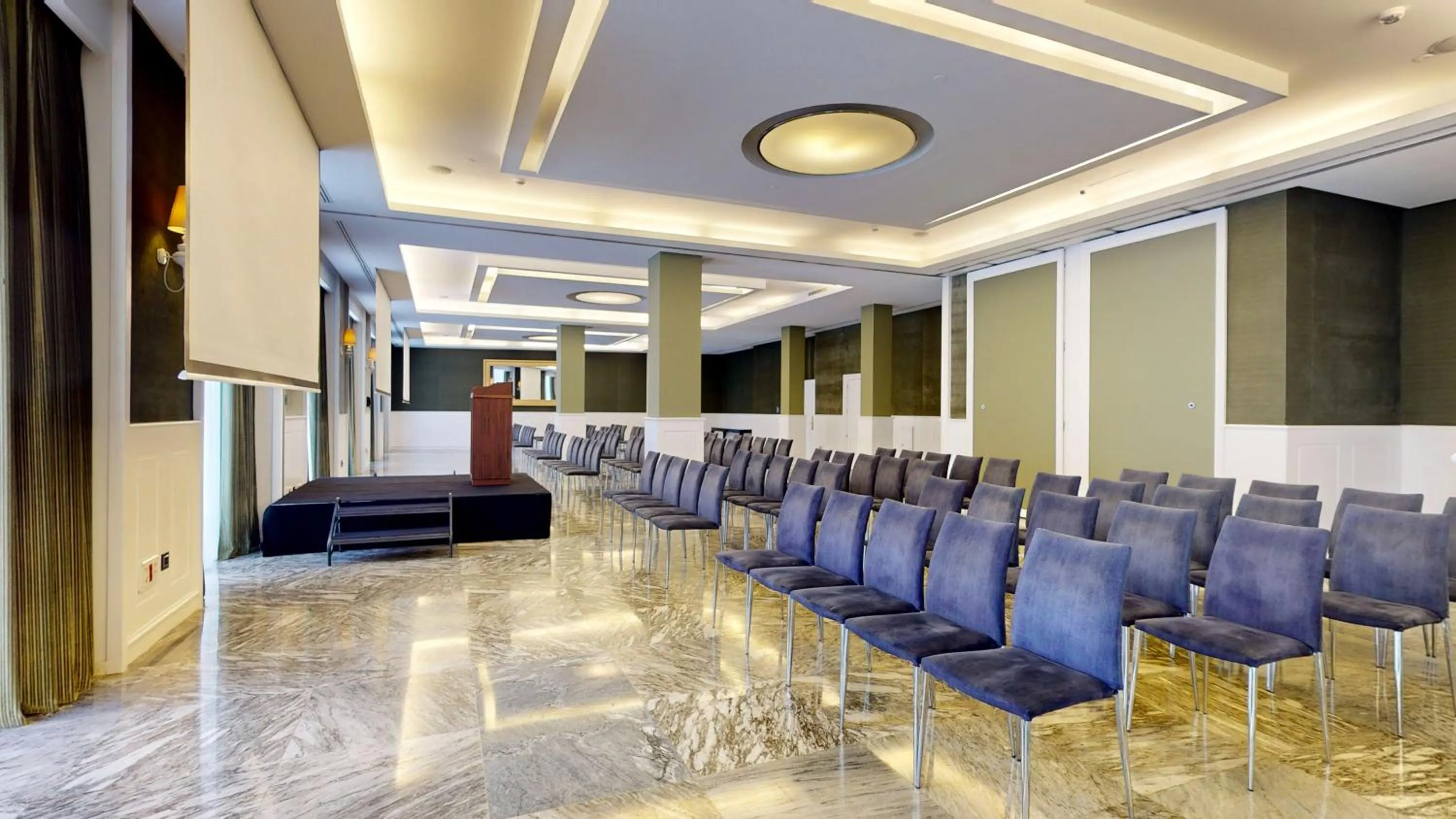 Seating area in Hotel Colón Gran Meliá - The Leading Hotels of the World