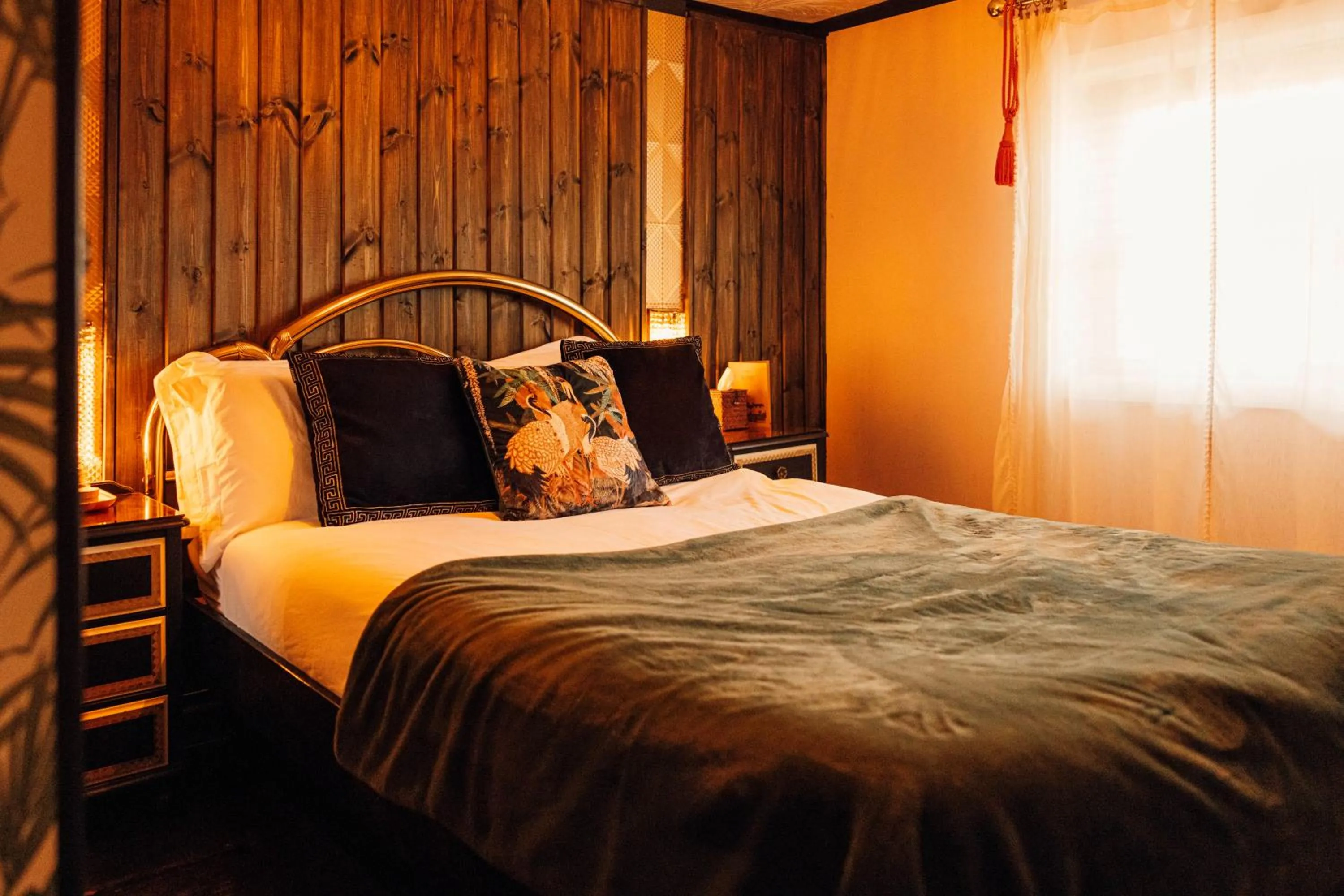 Bed in The George & Heart House