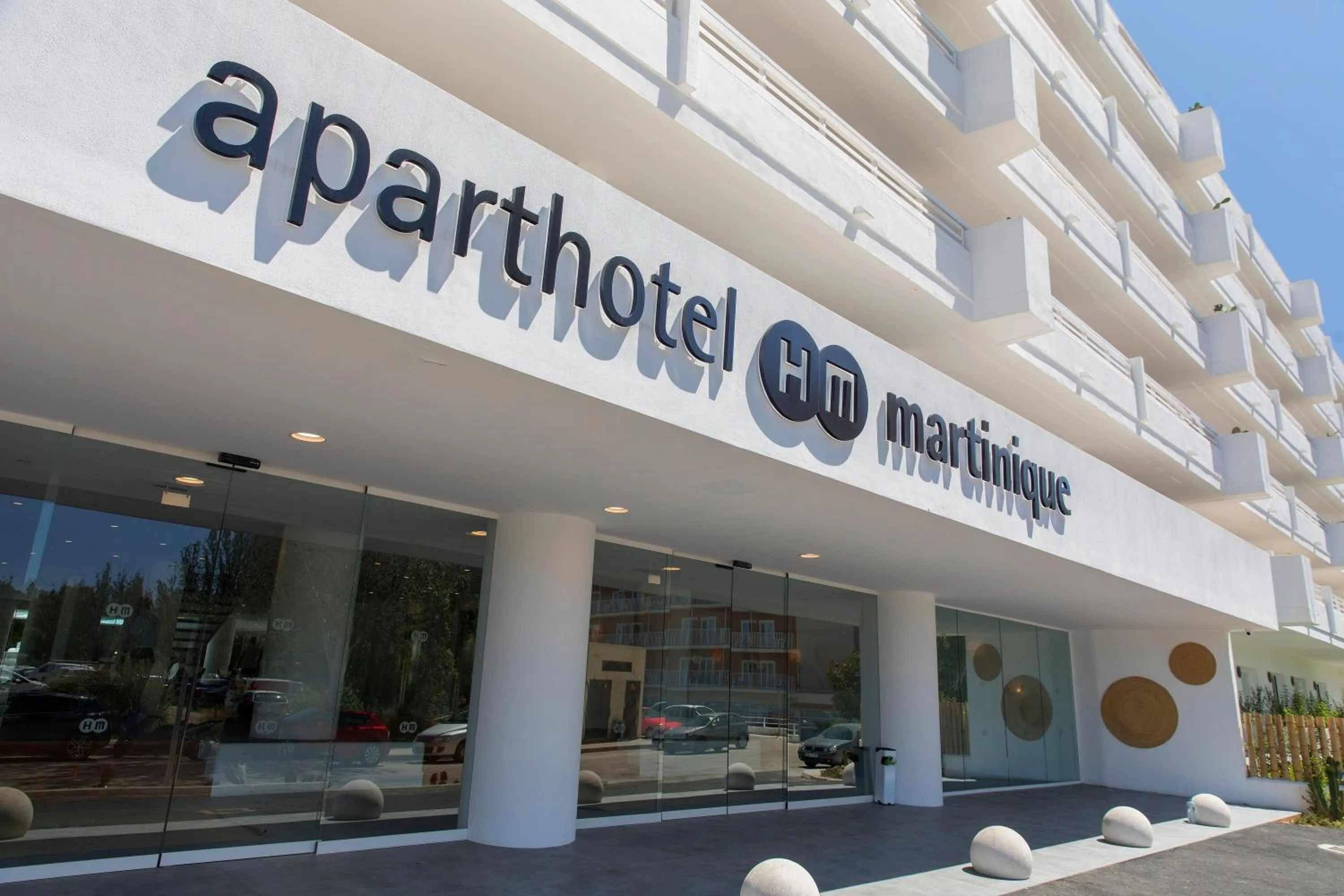 Facade/entrance in HM Martinique