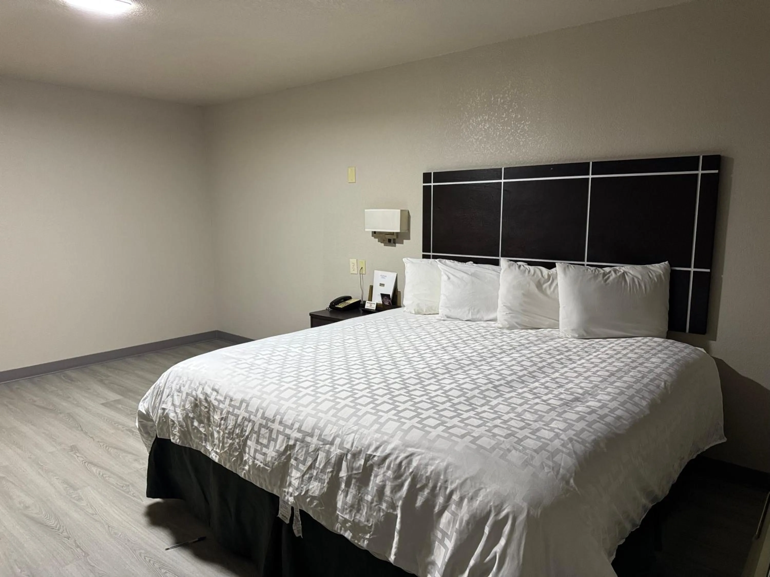 Bed in Executive inn