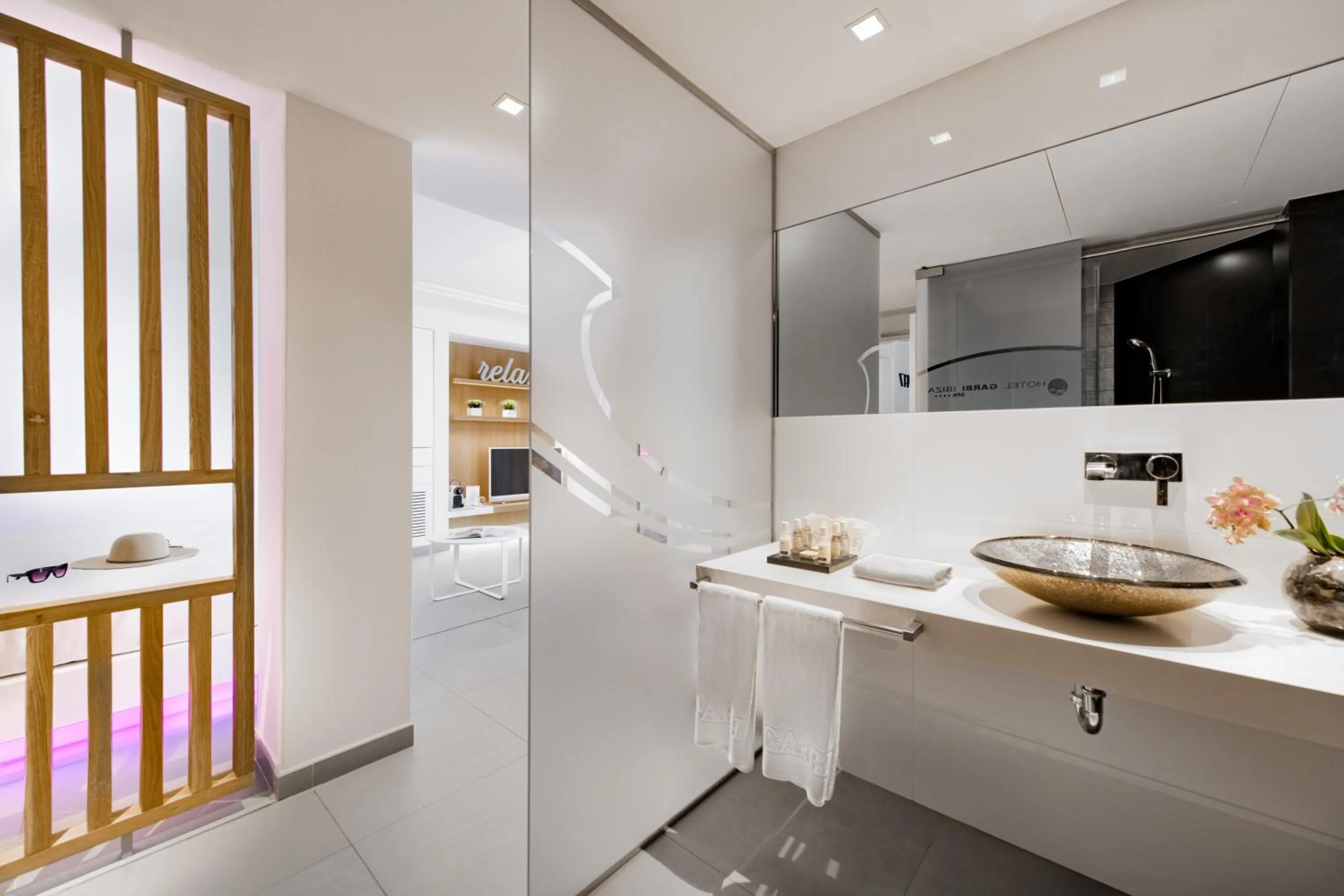 Bathroom in Hotel Garbi Ibiza & Spa