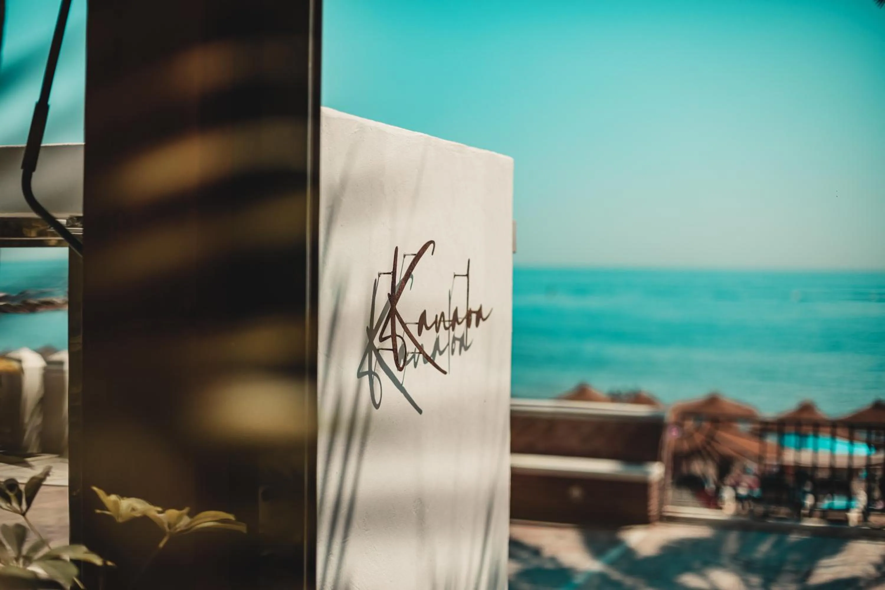 Restaurant/places to eat in Puerto Azul Marbella