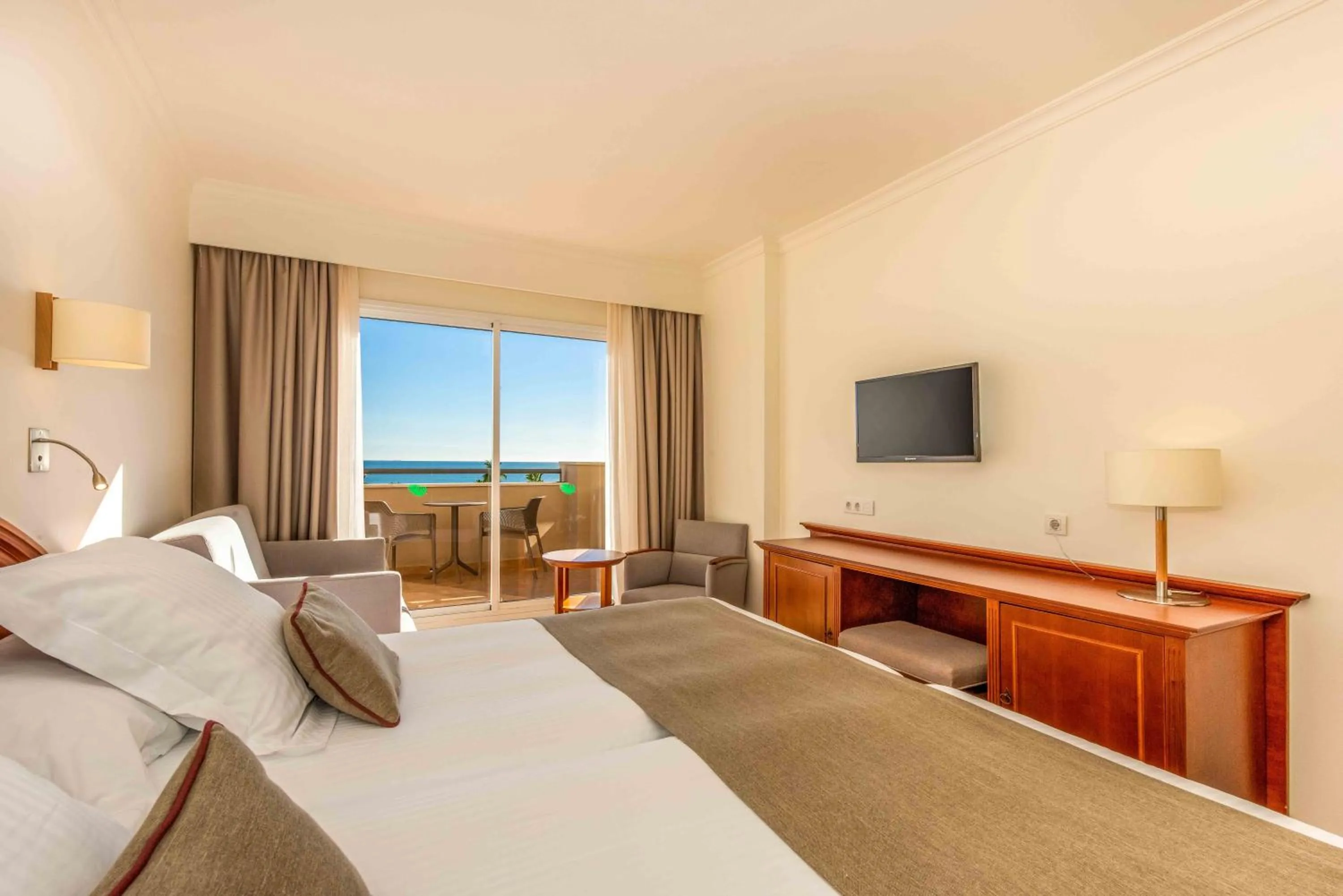 Photo of the whole room, Bed in Valentin Sancti Petri