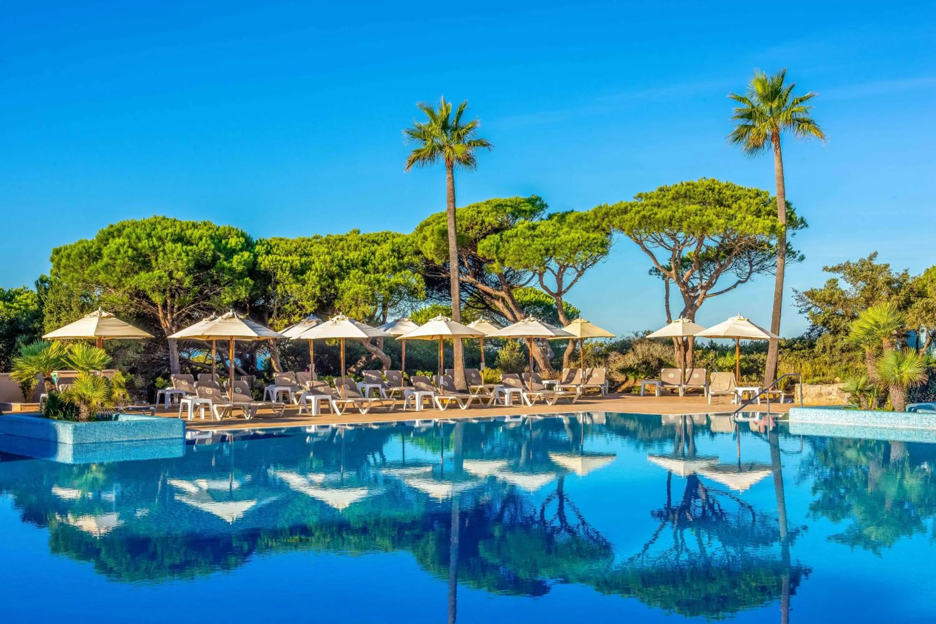 Swimming pool in Valentin Sancti Petri