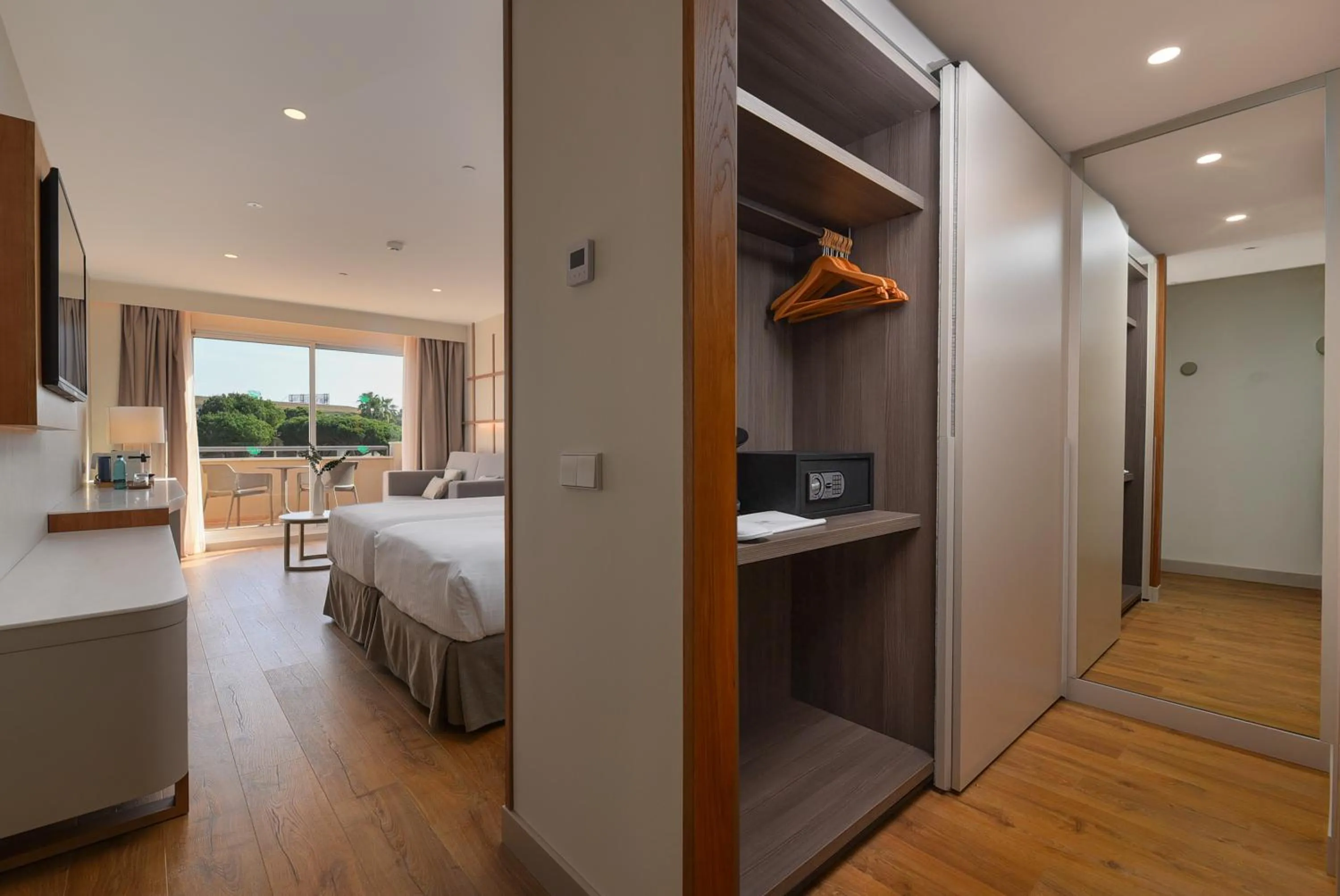 safe, Bed in Valentin Sancti Petri