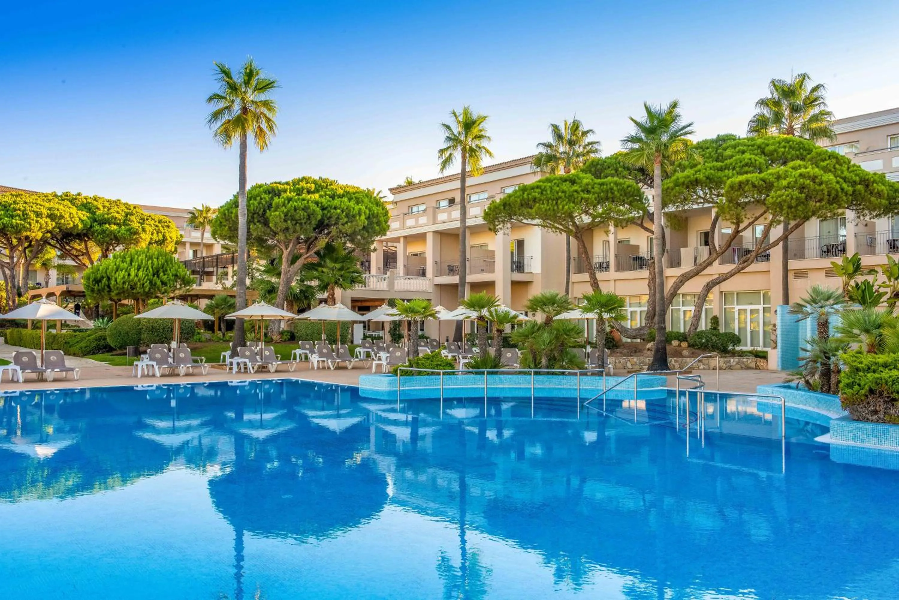 Swimming pool in Valentin Sancti Petri