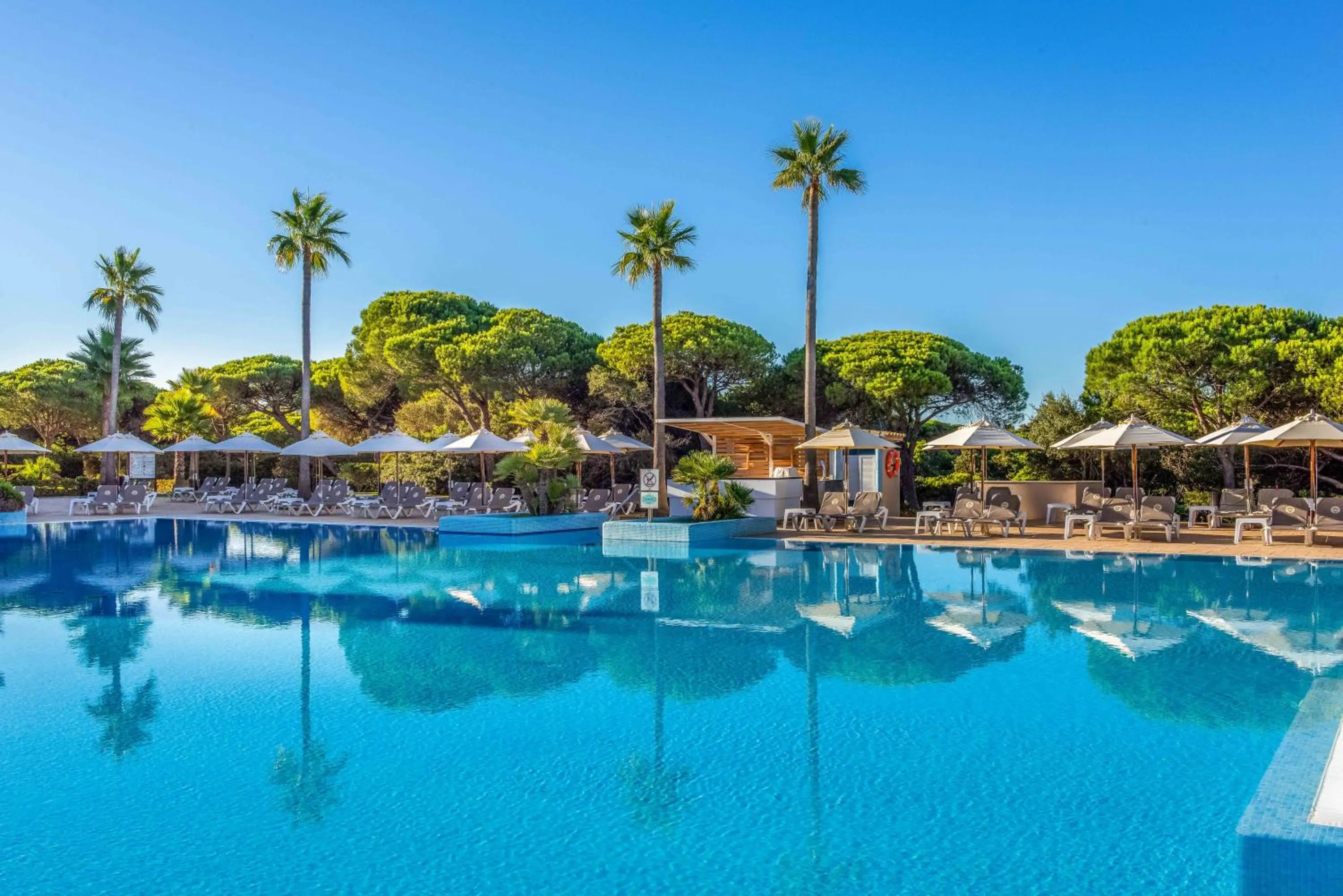 Swimming pool in Valentin Sancti Petri