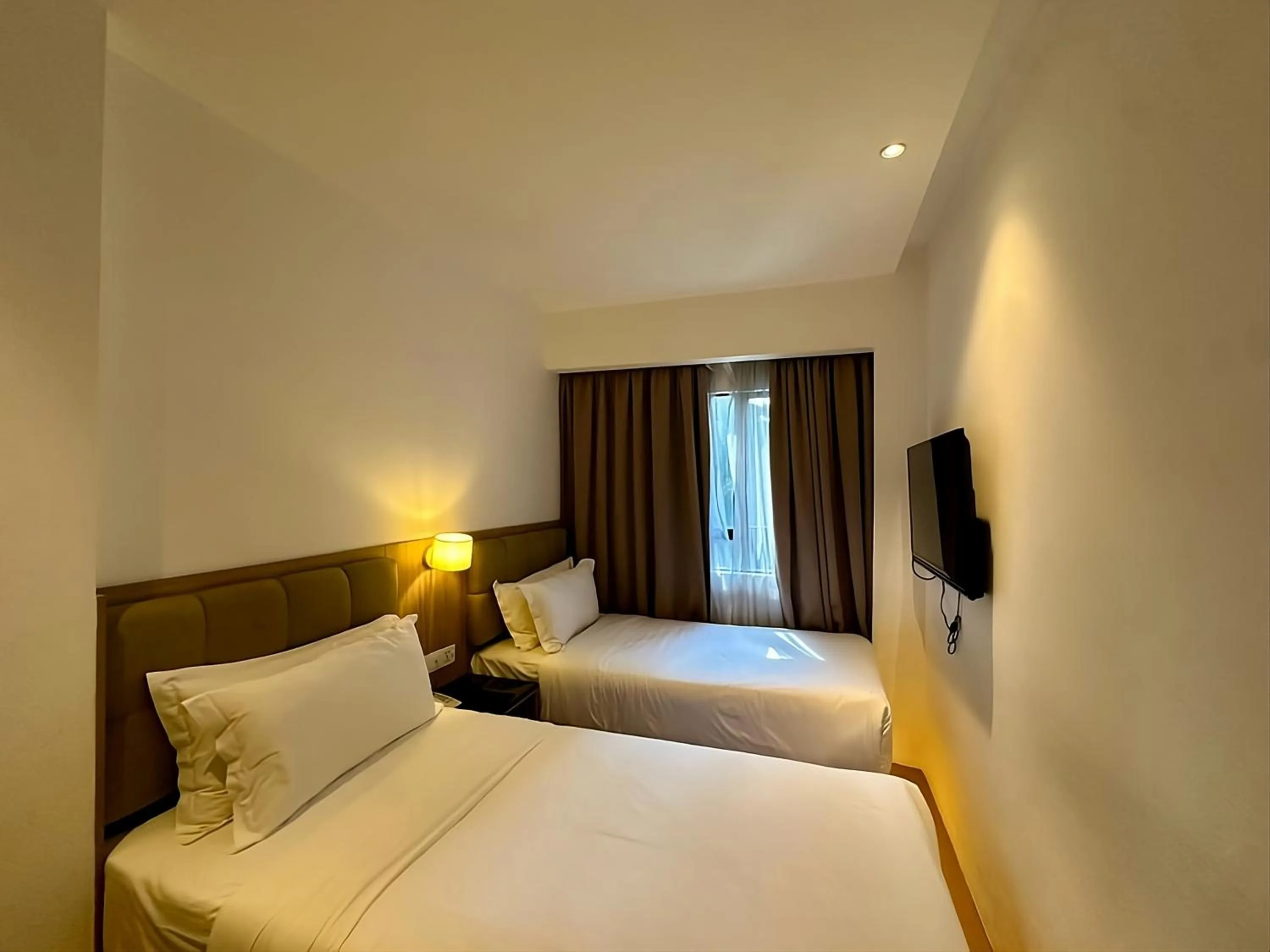 Property building, Bed in D Loft Hotel