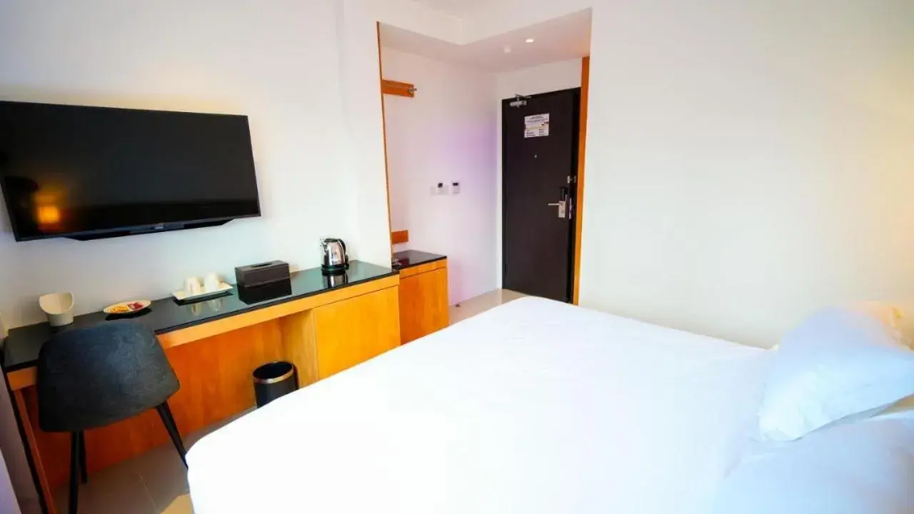 Premium Super King Room without Window in D Loft Hotel Premium Super King Room without Window in D Loft Hotel