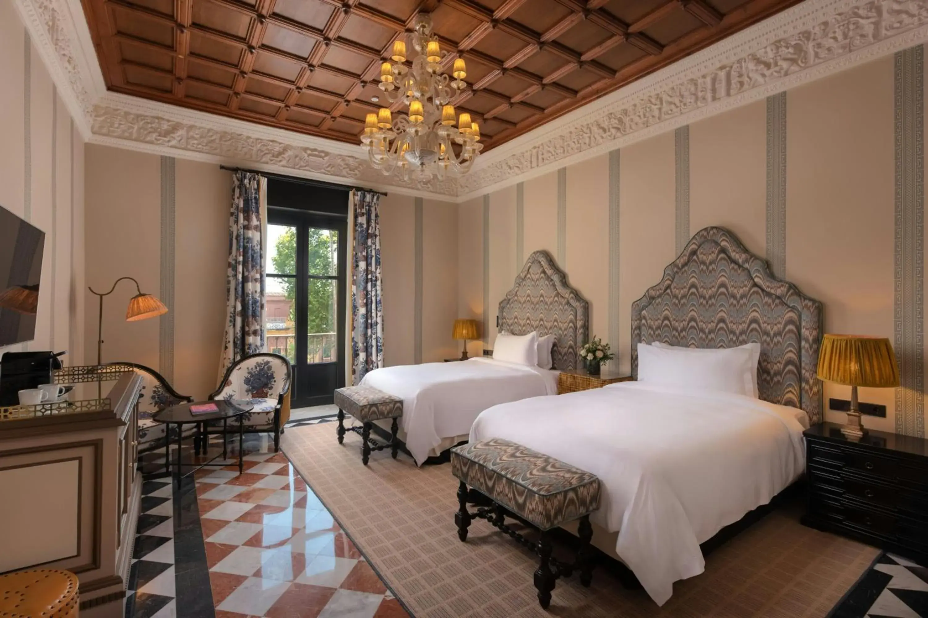 Grand Deluxe Twin Room in Hotel Alfonso XIII, a Luxury Collection Hotel, Seville Grand Deluxe Twin Room in Hotel Alfonso XIII, a Luxury Collection Hotel, Seville