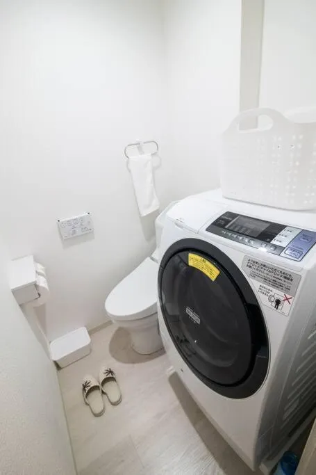 Toilet in HIRO BUILDING Apartment Stay