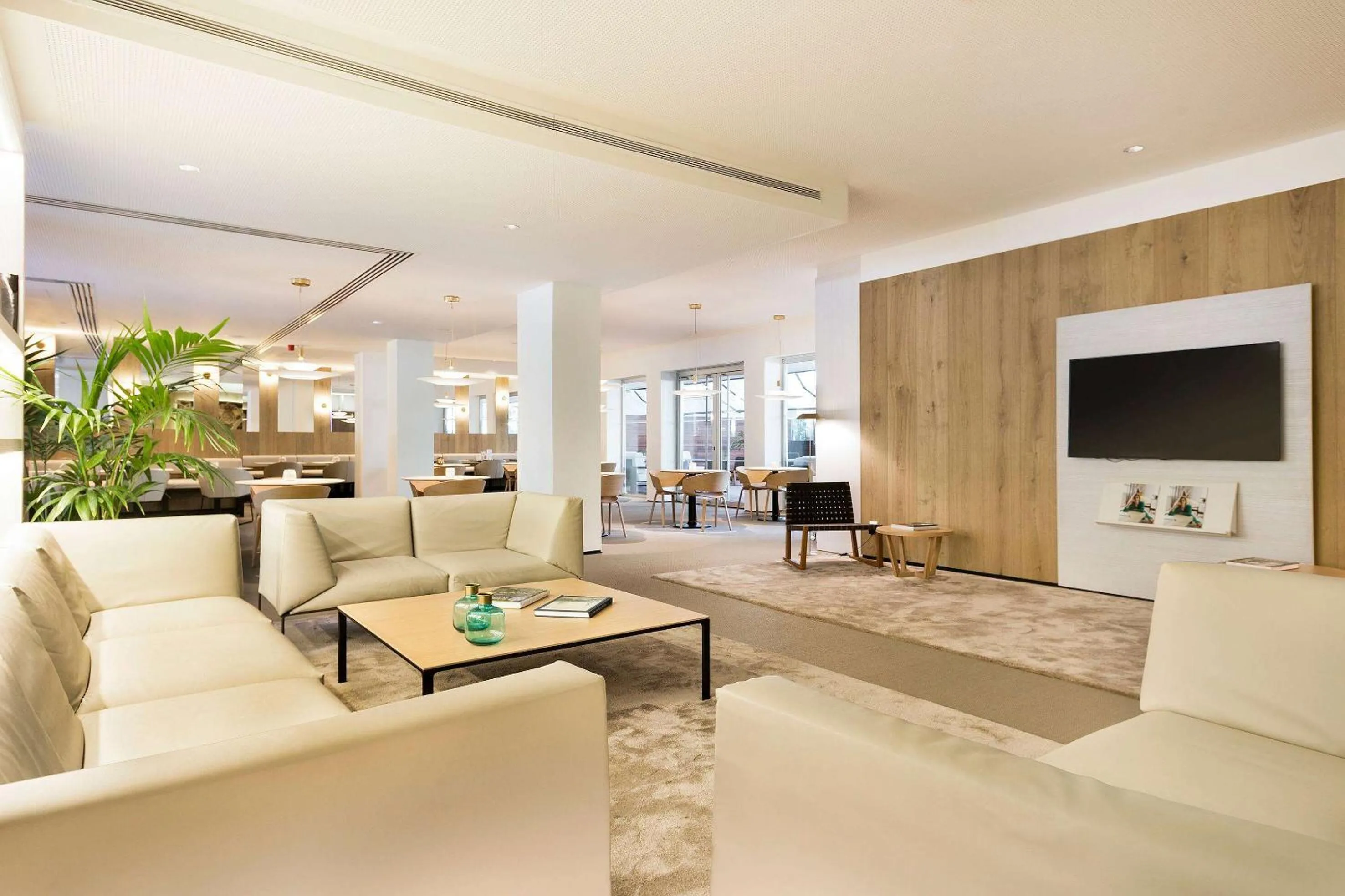 Property building in Melia Lebreros