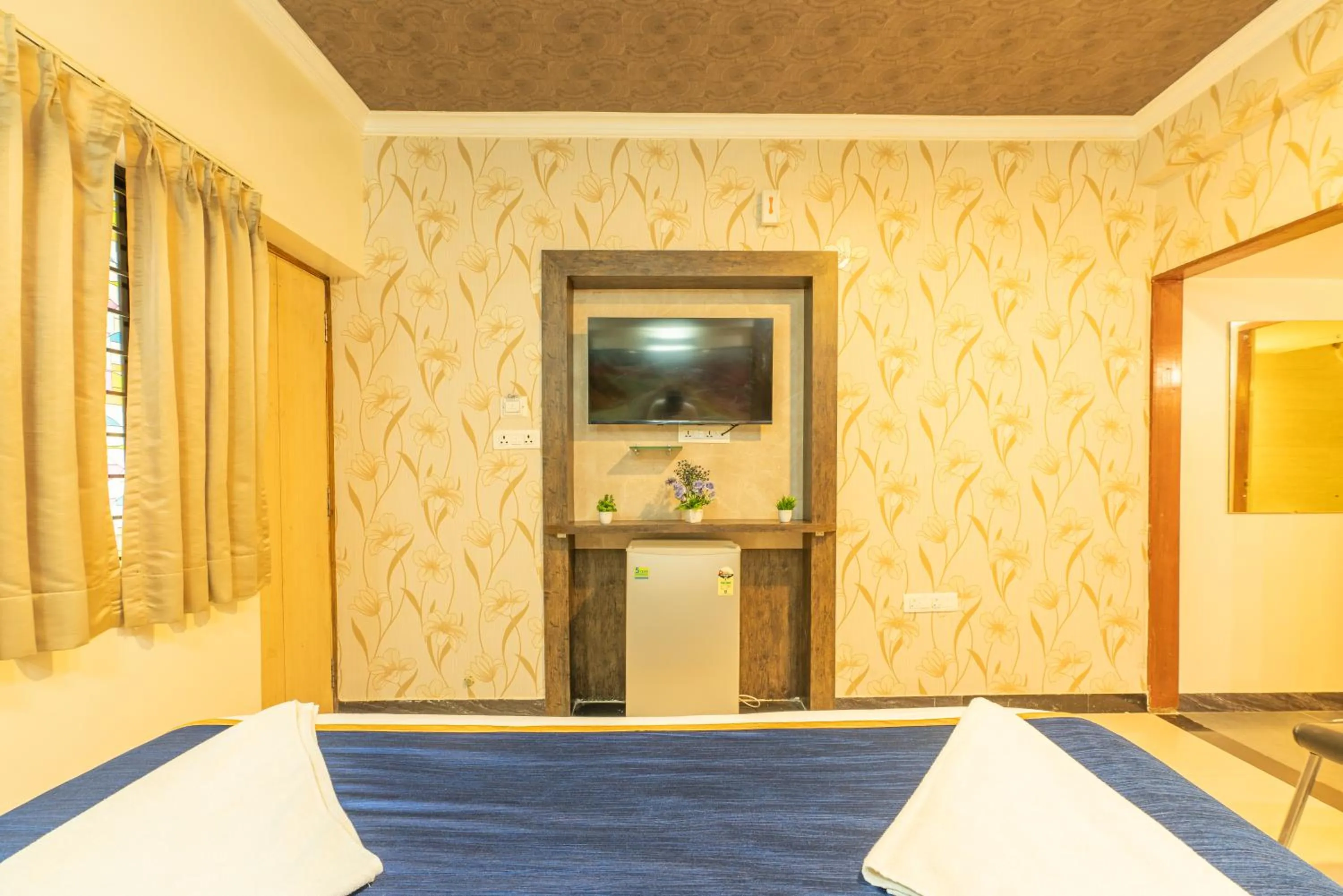 Bed in Seasons Suites - JP Nagar